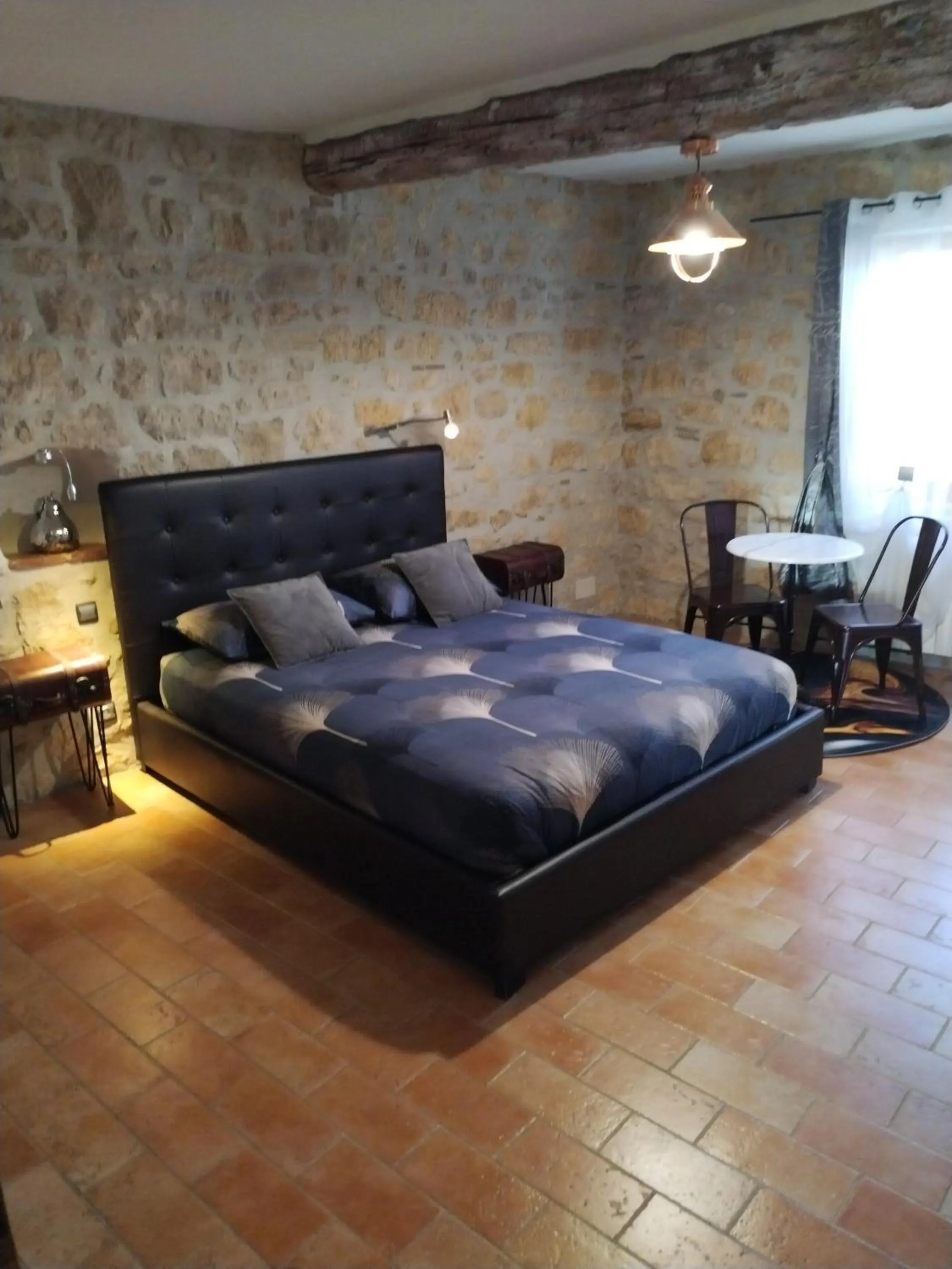 VILLA ARTEMIA Maison vigneronne - chambre d hôtes-B&B-piscine et spa