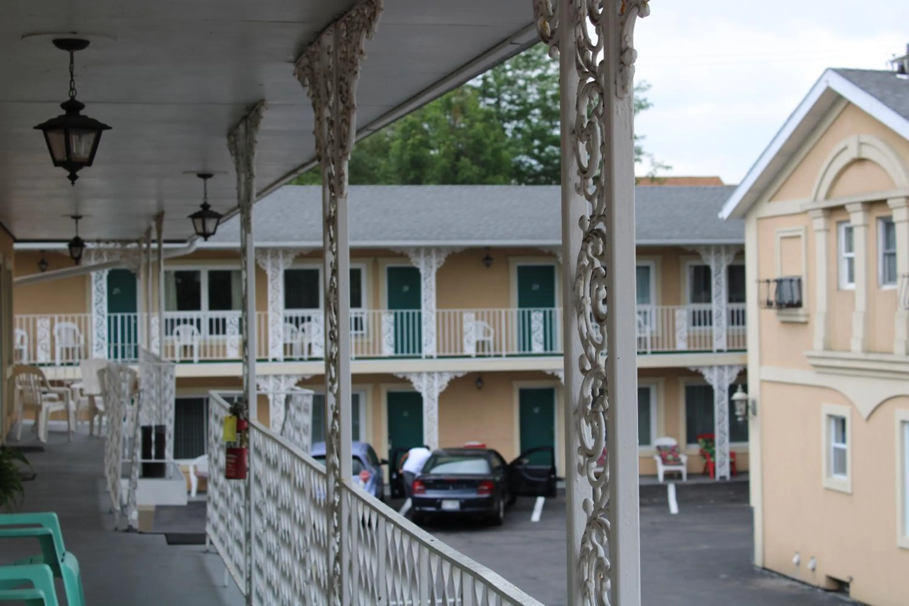 Property building in River Road Motel