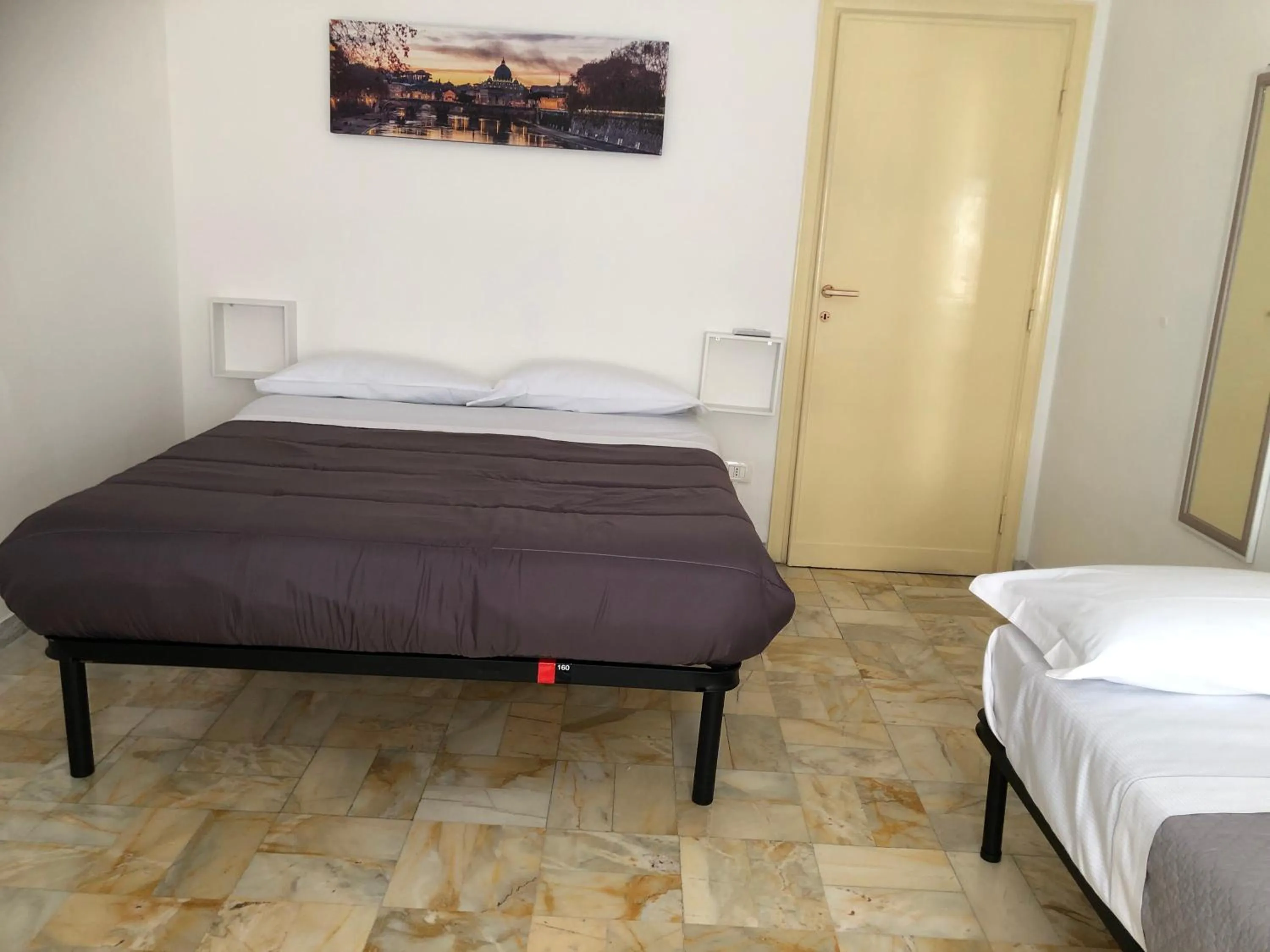 Bed in The Colours Of Rome