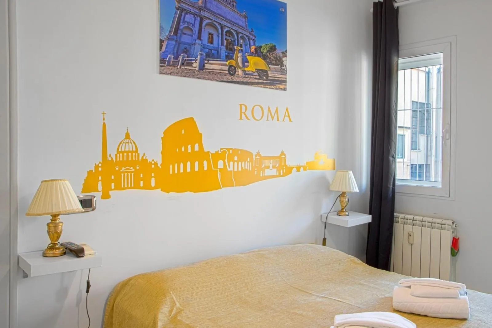 Bed in The Colours Of Rome