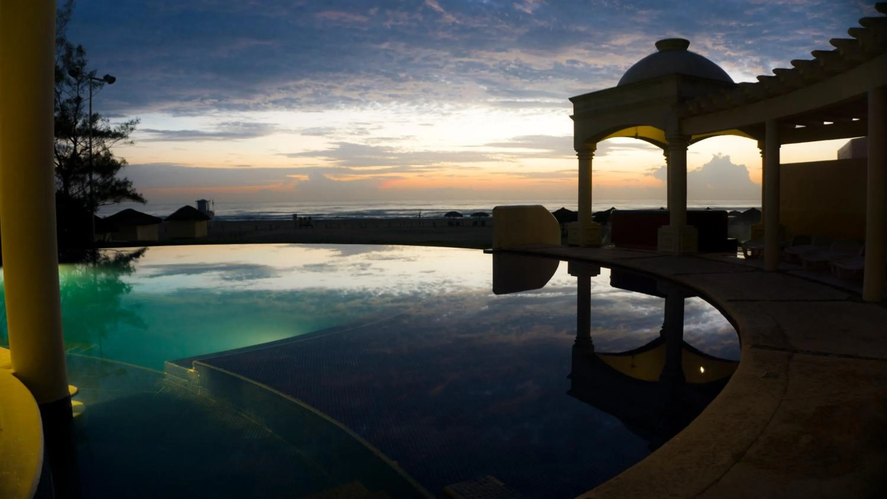 Swimming pool in Club Maeva Miramar Tampico