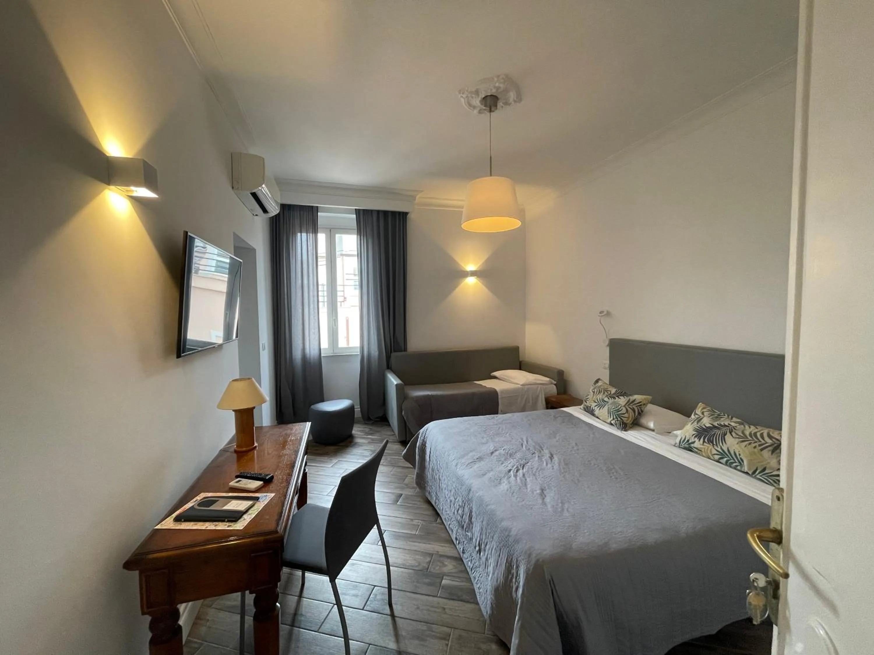 Bed in All Comfort Astoria Palace