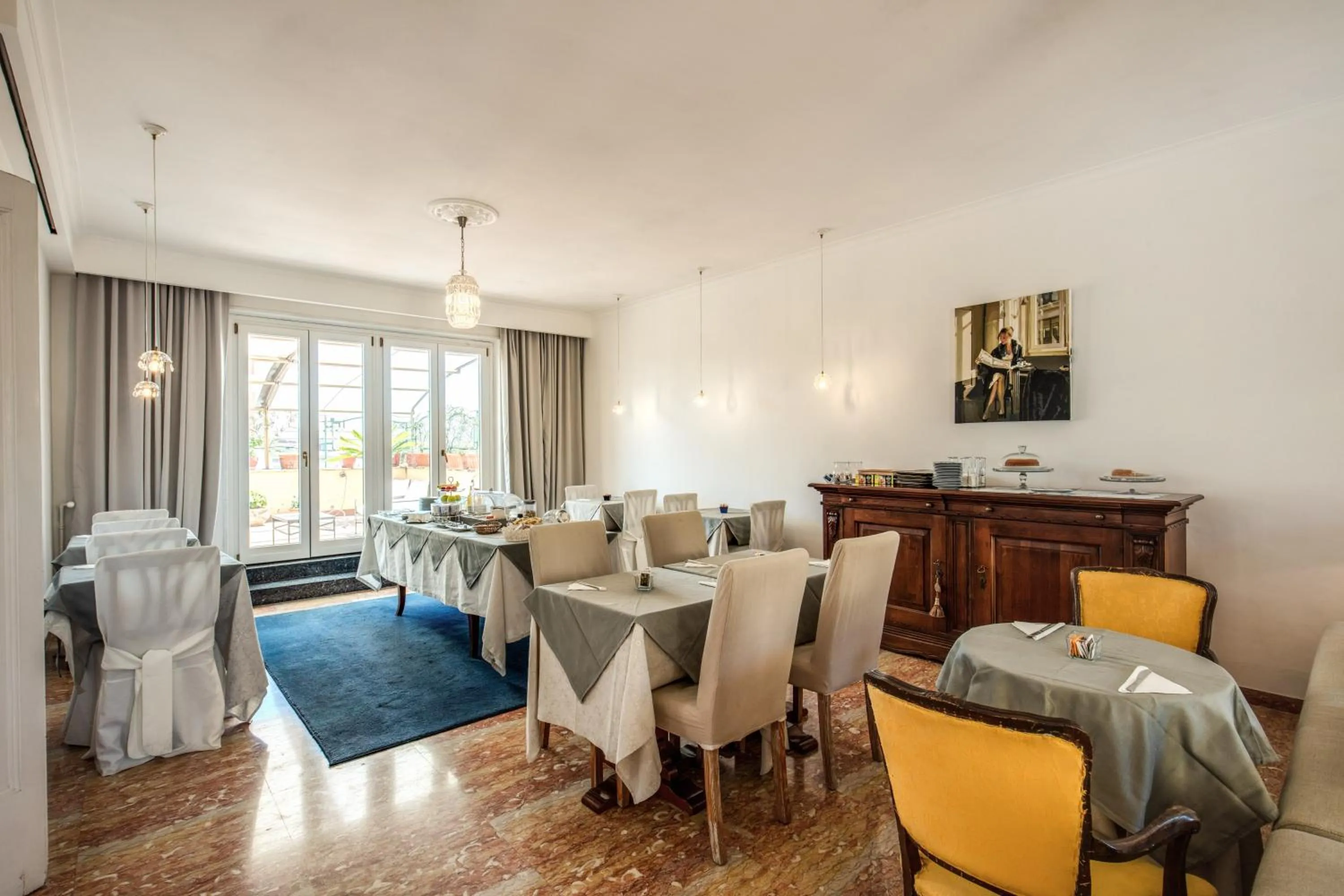 Communal lounge/ TV room in All Comfort Astoria Palace