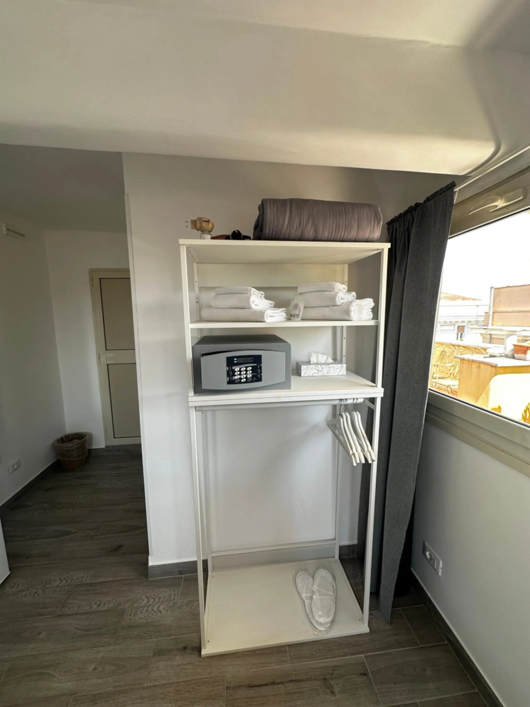 safe in All Comfort Astoria Palace