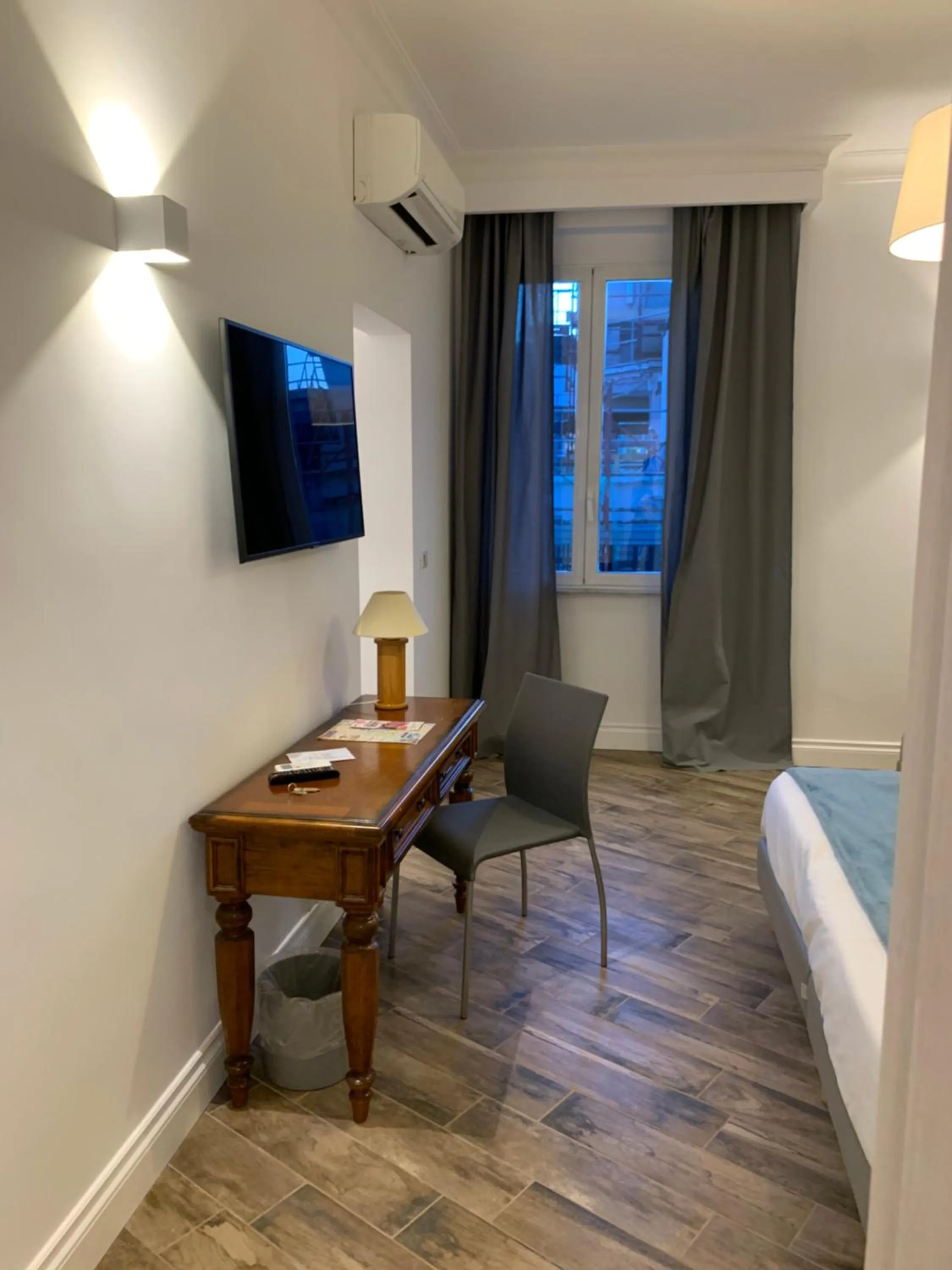 TV and multimedia, Bed in All Comfort Astoria Palace