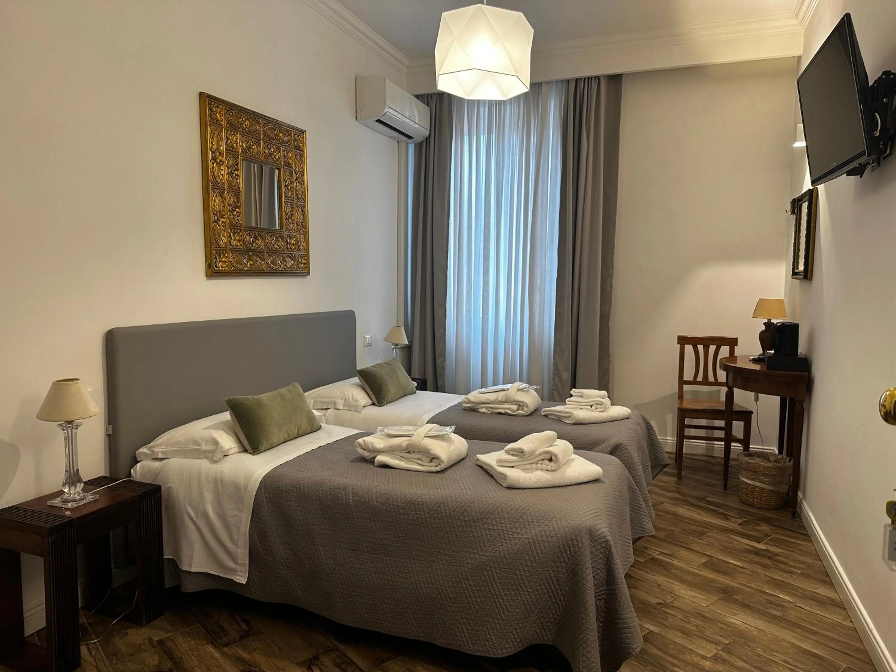 Bed in All Comfort Astoria Palace