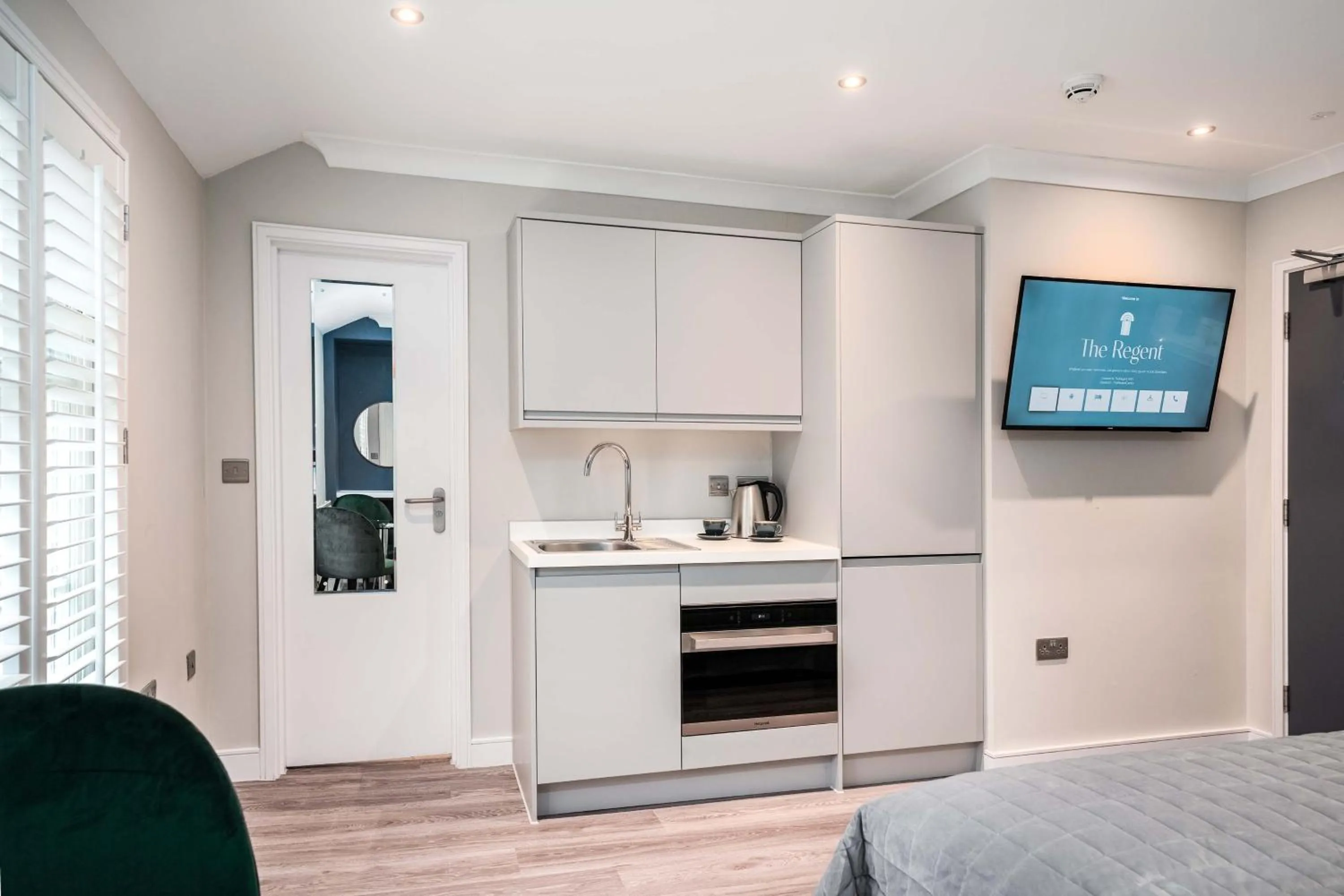 Kitchen or kitchenette in The Regent Aparthotel