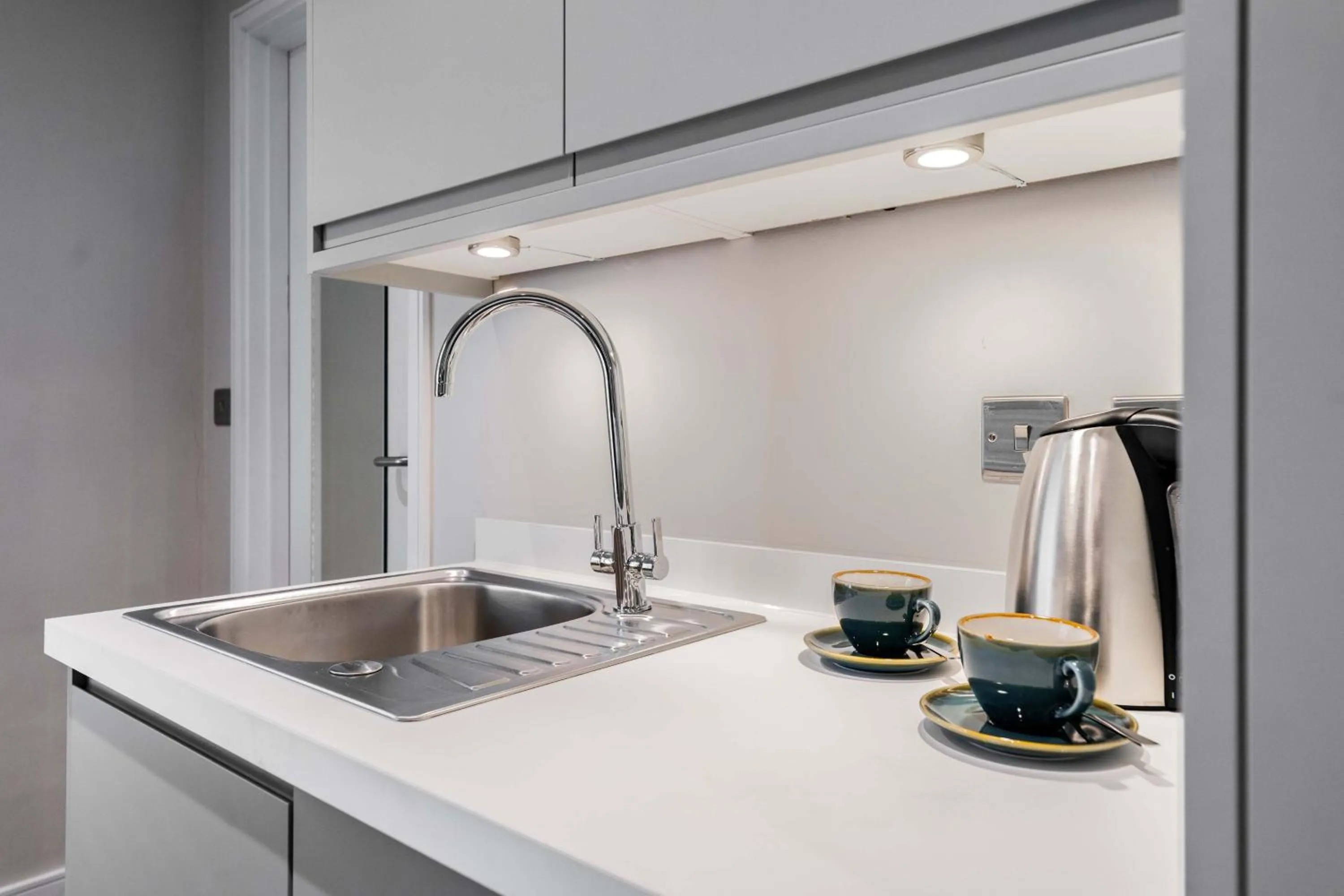 Kitchen or kitchenette in The Regent Aparthotel