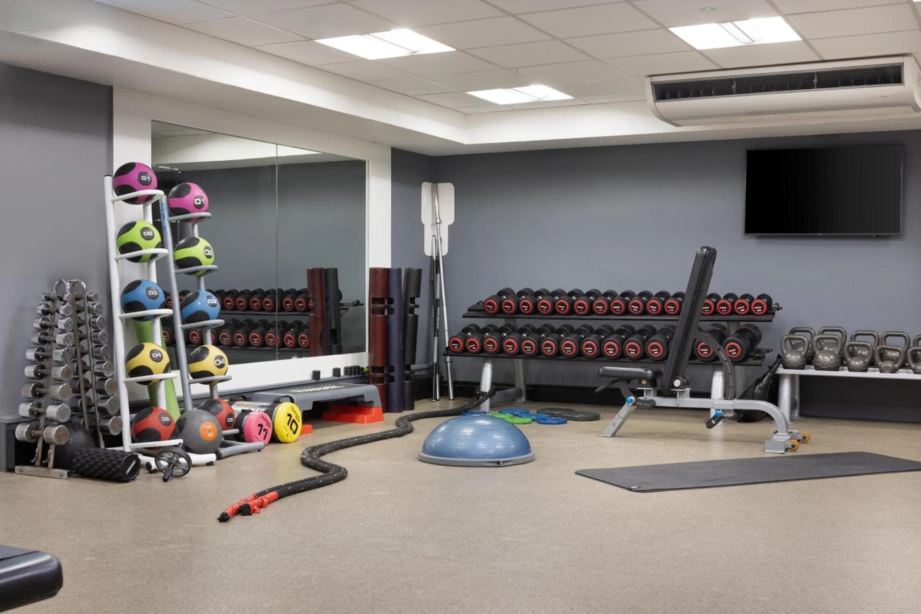 Fitness centre/facilities in DoubleTree by Hilton St. Anne's Manor