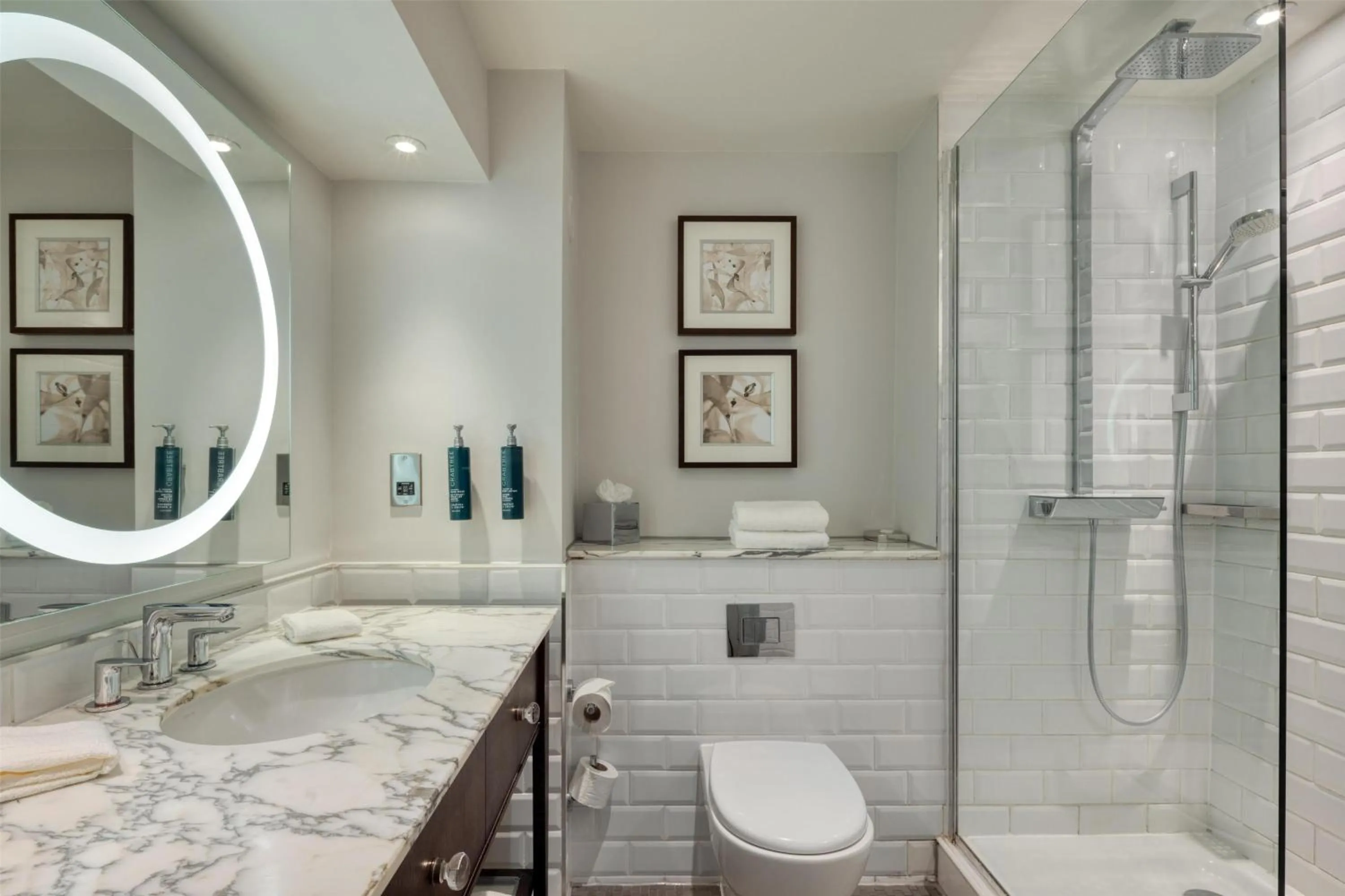 Bathroom in DoubleTree by Hilton St. Anne's Manor