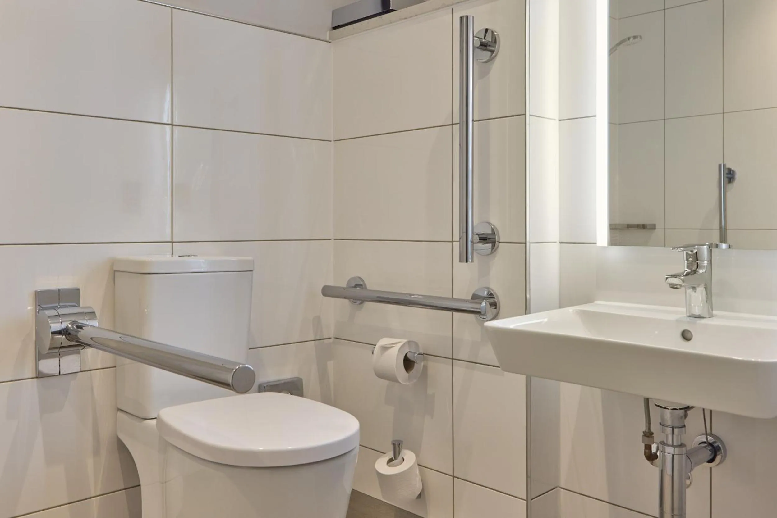 acessibility in DoubleTree by Hilton St. Anne's Manor