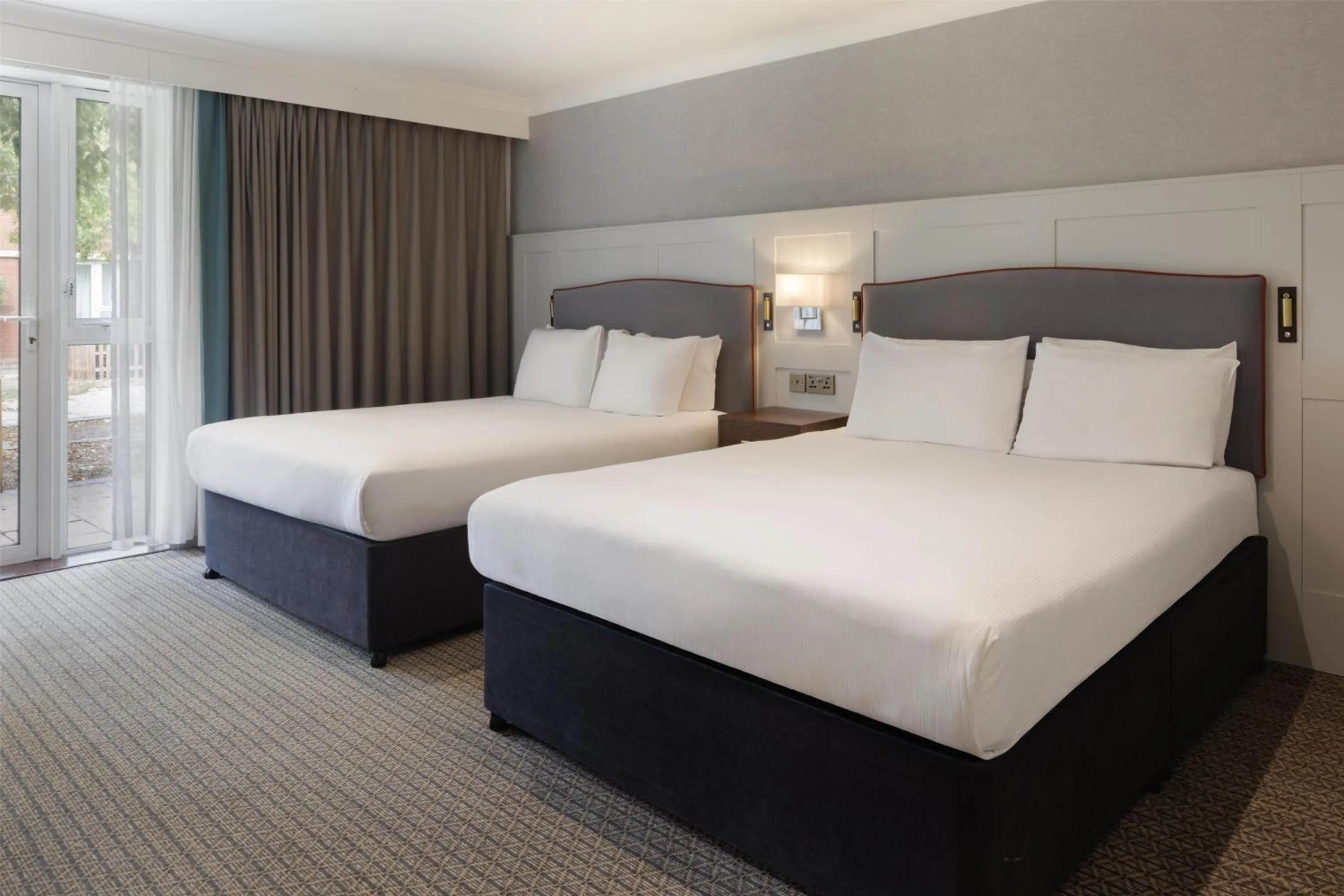 Bed in DoubleTree by Hilton St. Anne's Manor