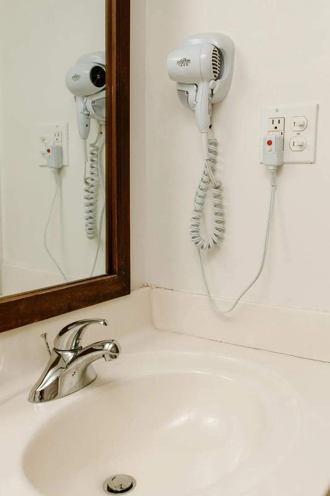 Bathroom in Hotel on the Cay