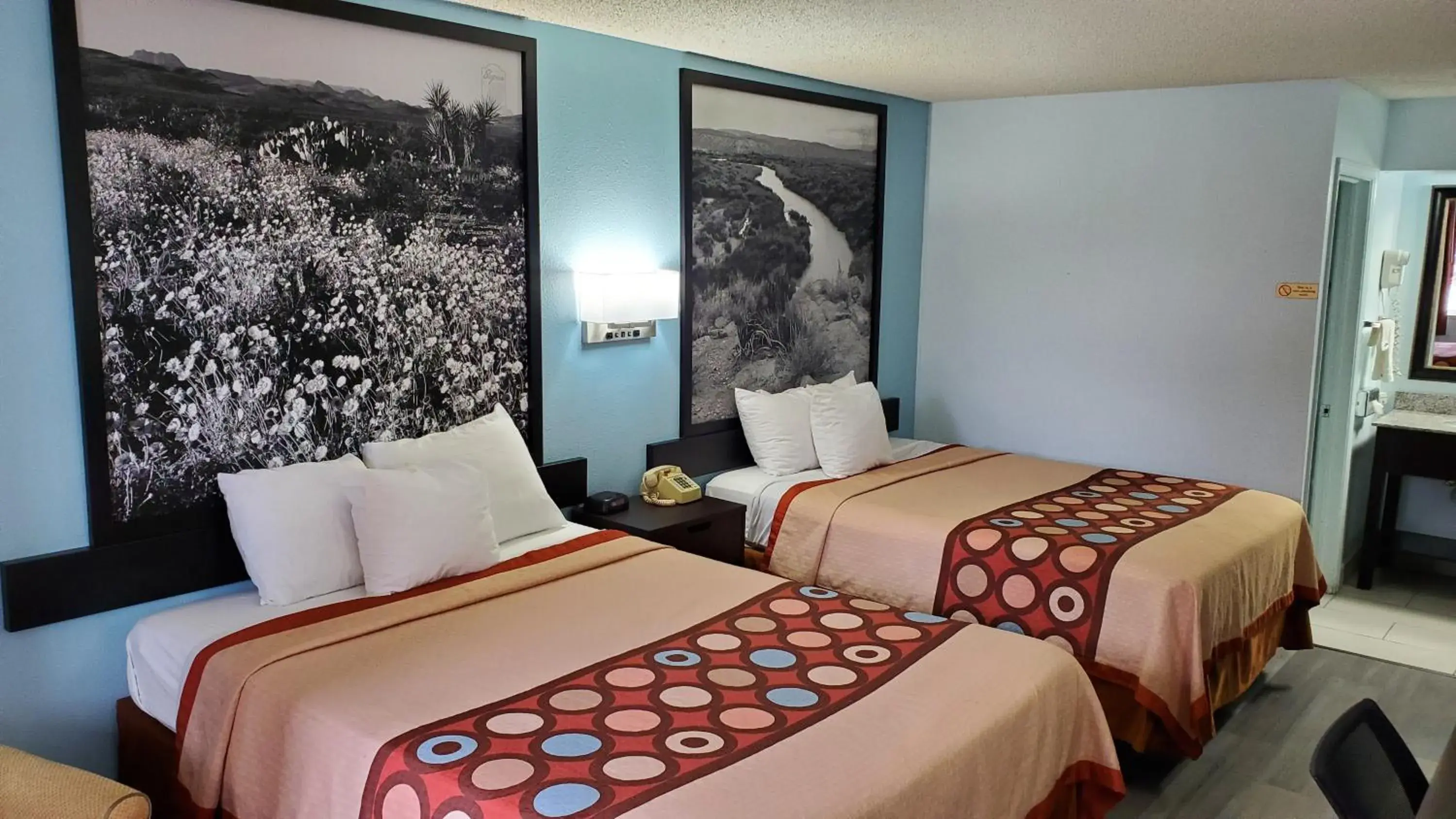 Double Room with Two Double Beds - Non-Smoking in Super 8 by Wyndham Van Horn Double Room with Two Double Beds - Non-Smoking in Super 8 by Wyndham Van Horn