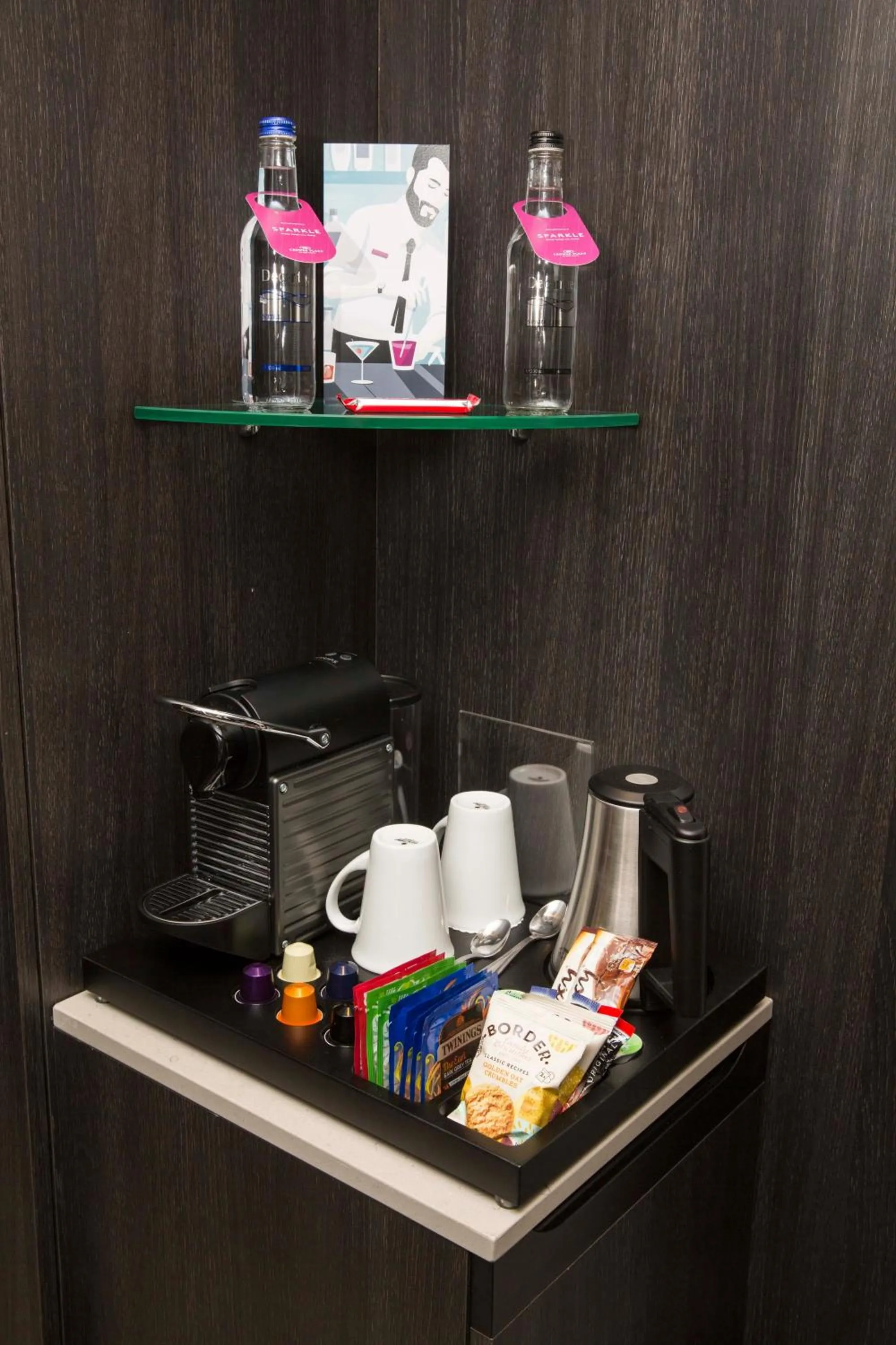 Photo of the whole room in Crowne Plaza Basingstoke by IHG