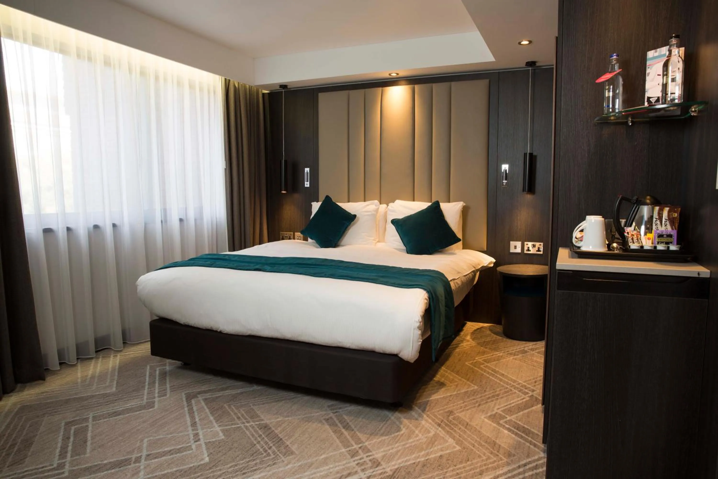 Photo of the whole room in Crowne Plaza Basingstoke by IHG