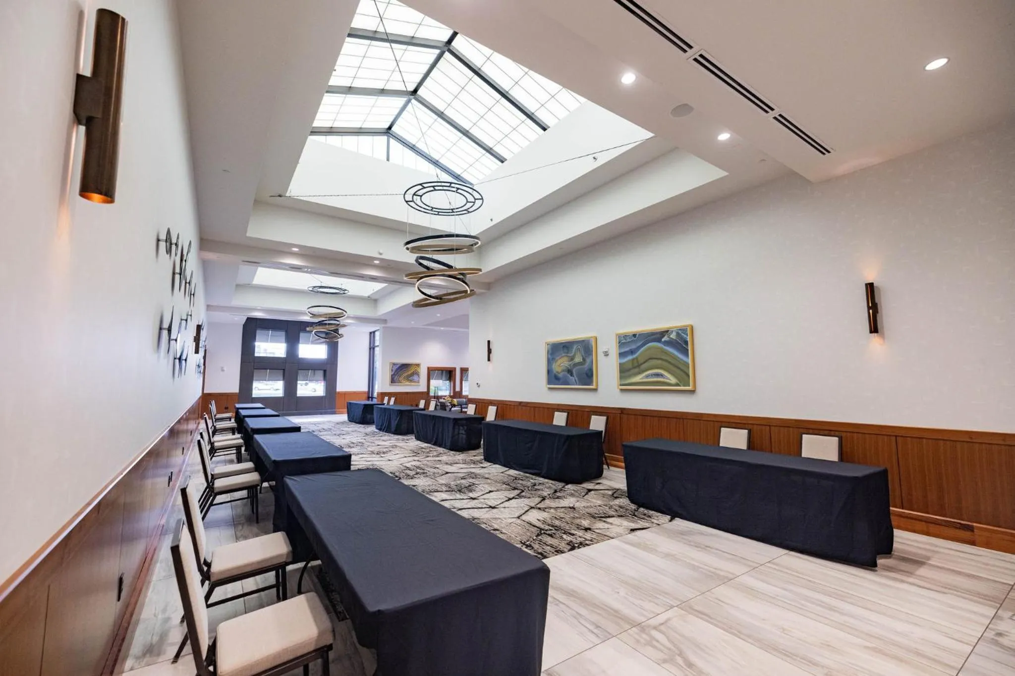 Meeting/conference room in Crowne Plaza Lansing by IHG