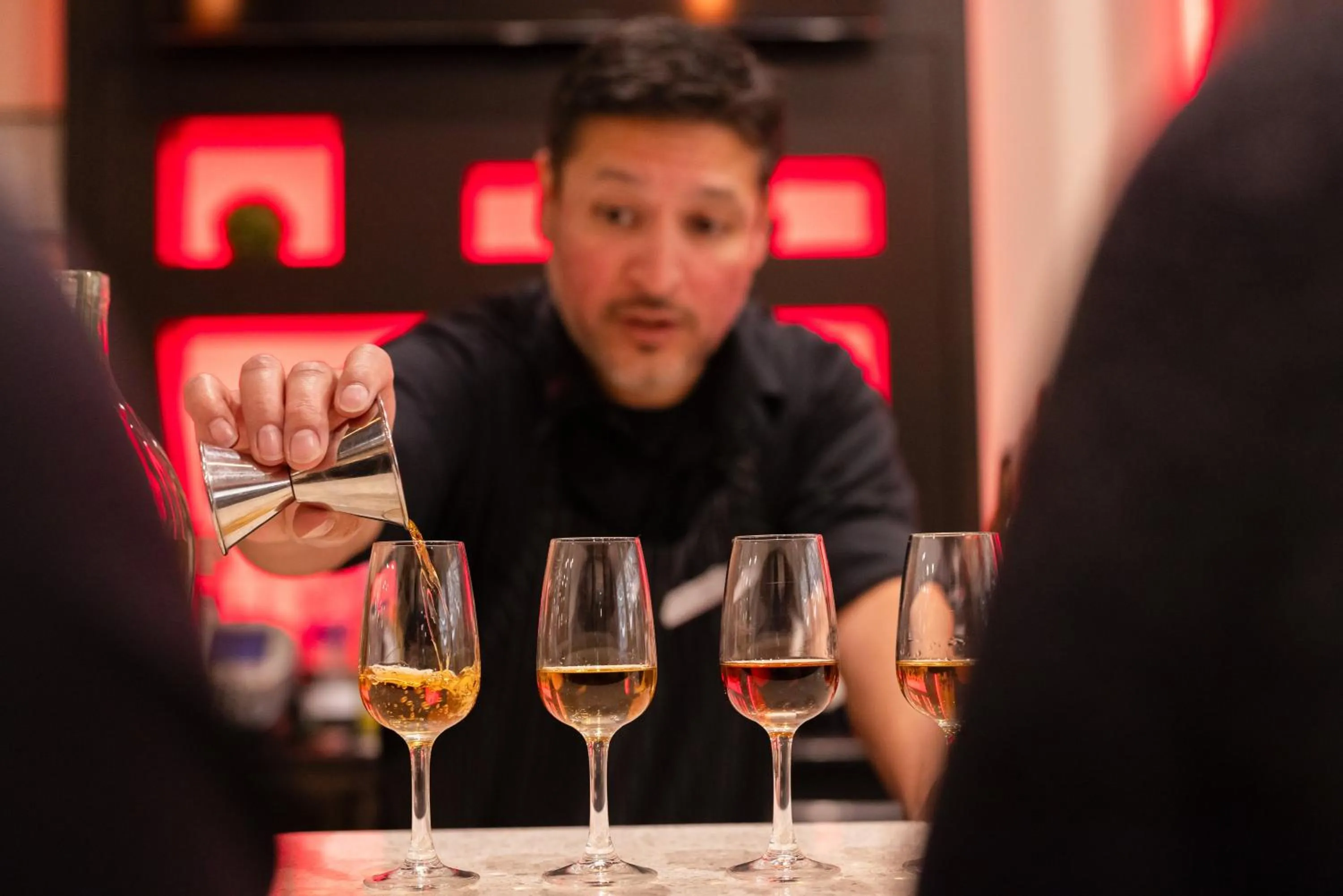 Lounge or bar in Crowne Plaza Lansing by IHG