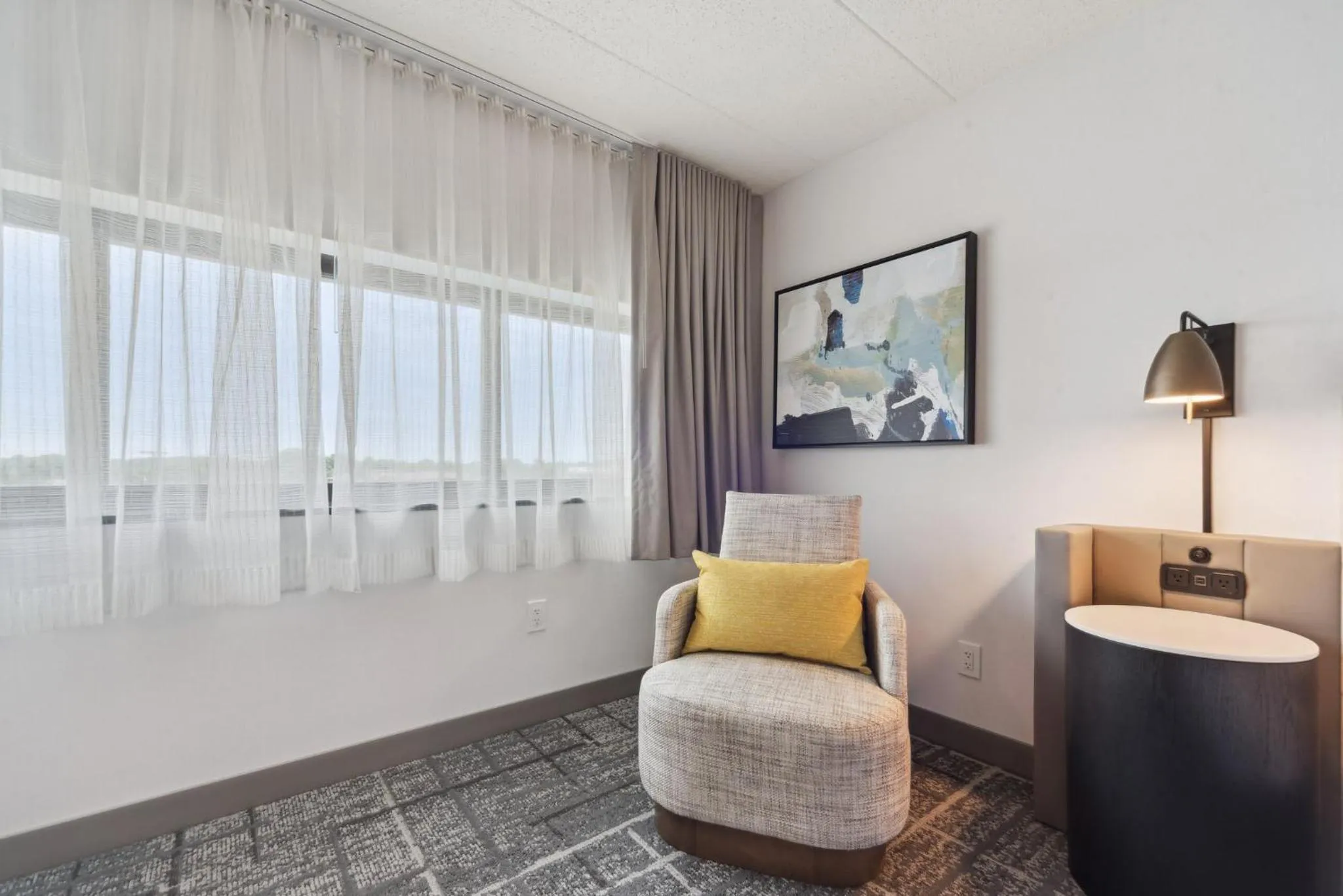 Photo of the whole room in Crowne Plaza Lansing by IHG