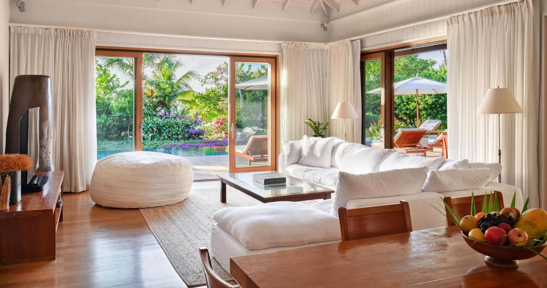 Photo of the whole room in COMO Parrot Cay