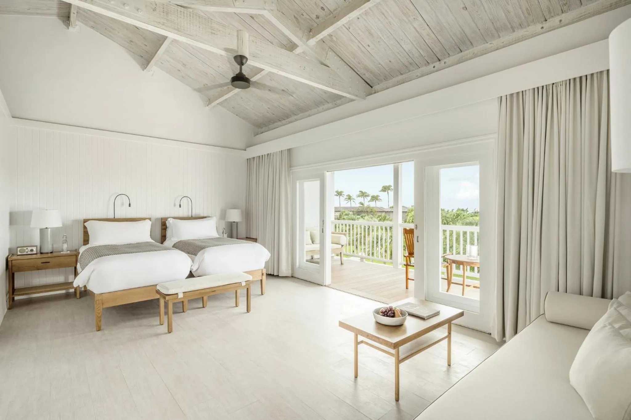 Property building, Bed in COMO Parrot Cay