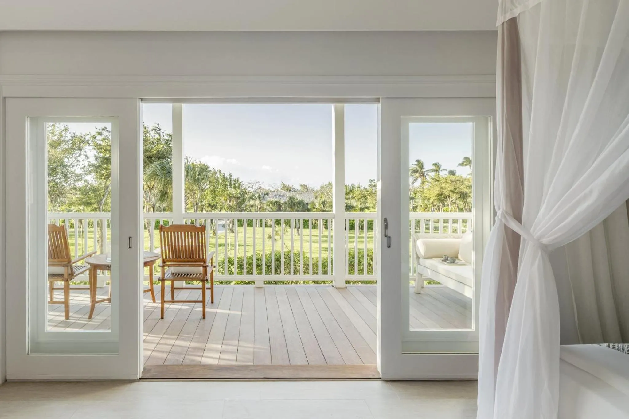 Photo of the whole room in COMO Parrot Cay