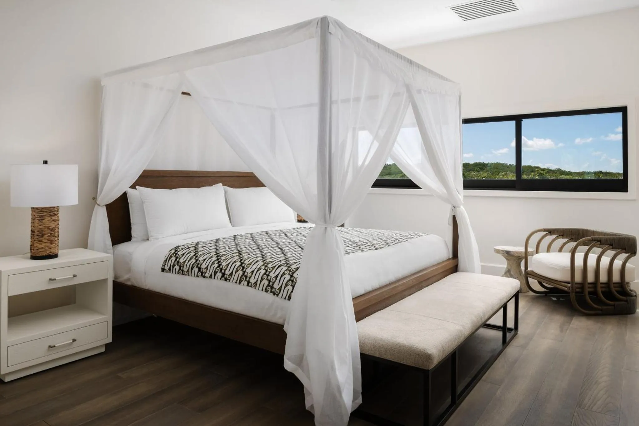 Living room, Bed in COMO Parrot Cay