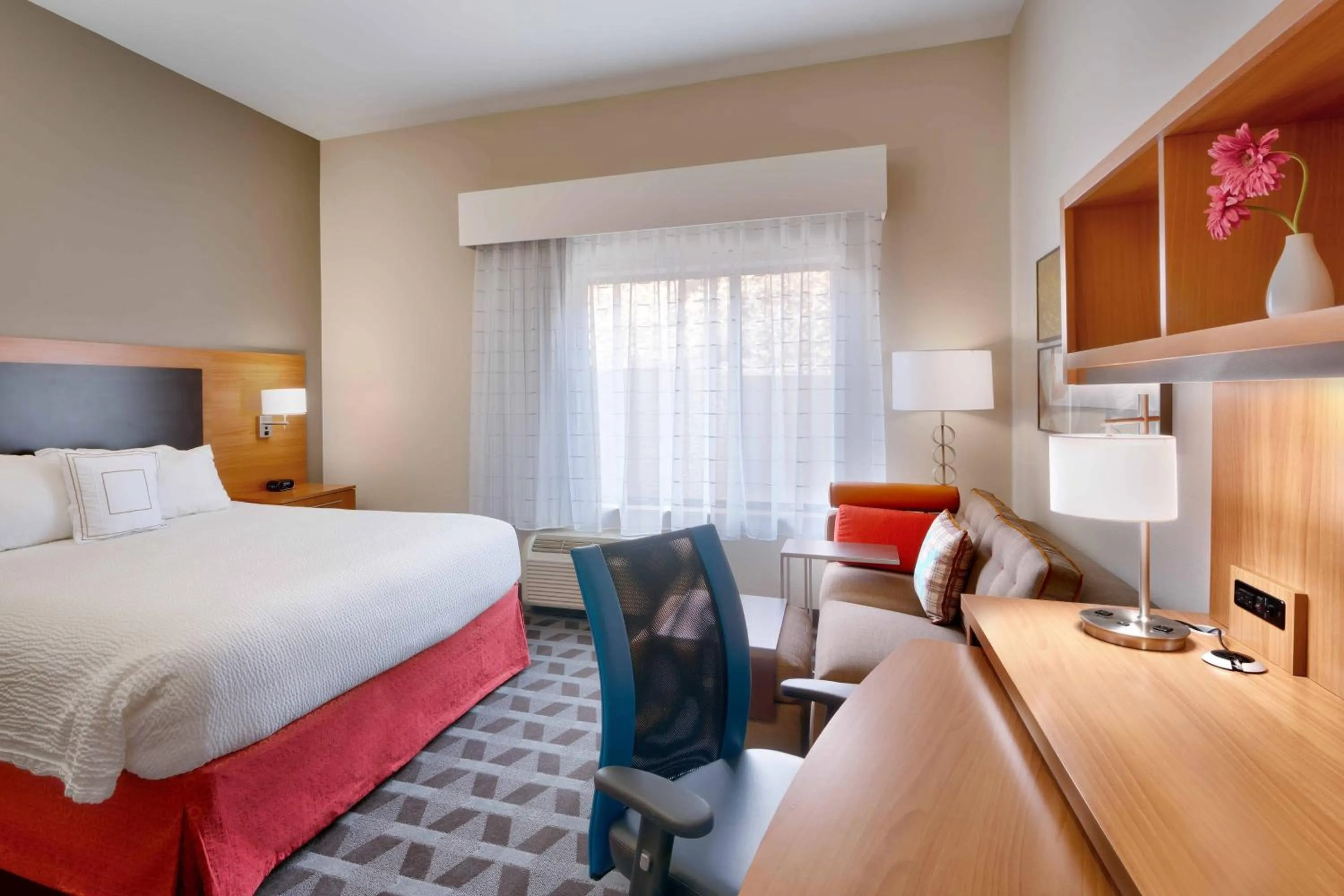 Photo of the whole room, Bed in TownePlace by Marriott Suites Elko