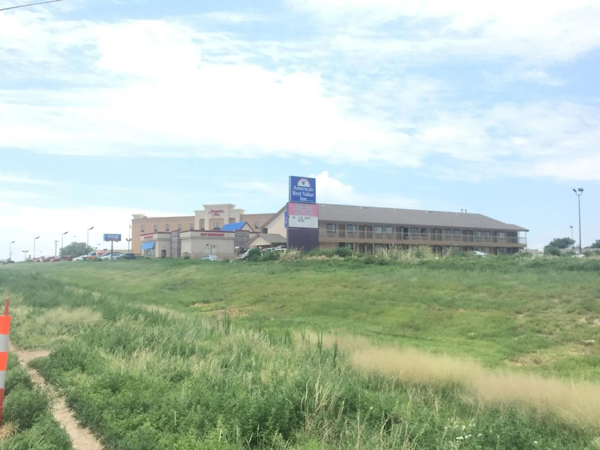 Property building, Garden in Americas Best Value Inn - Garden City