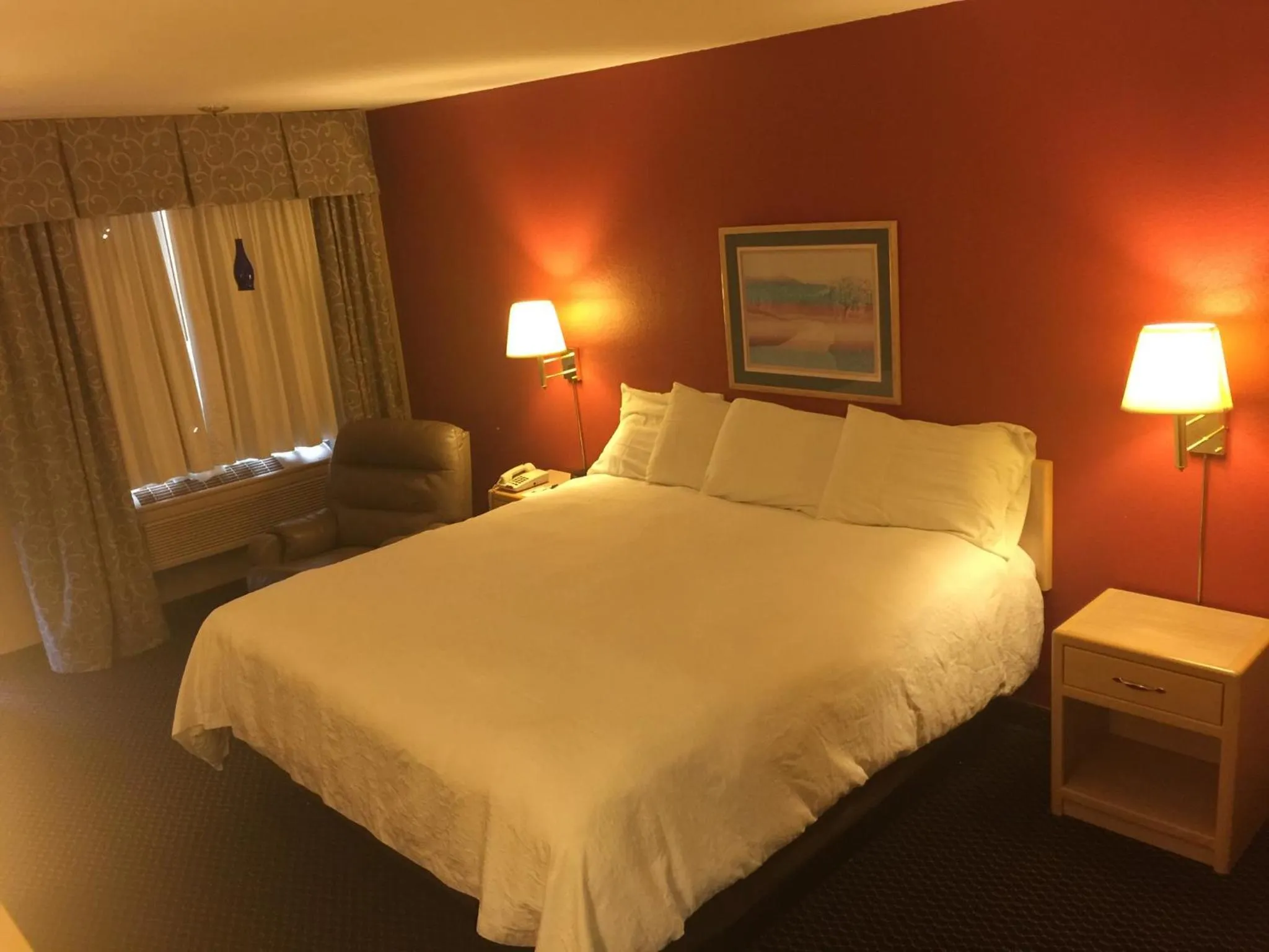 Bed, Room Photo in Americas Best Value Inn - Garden City