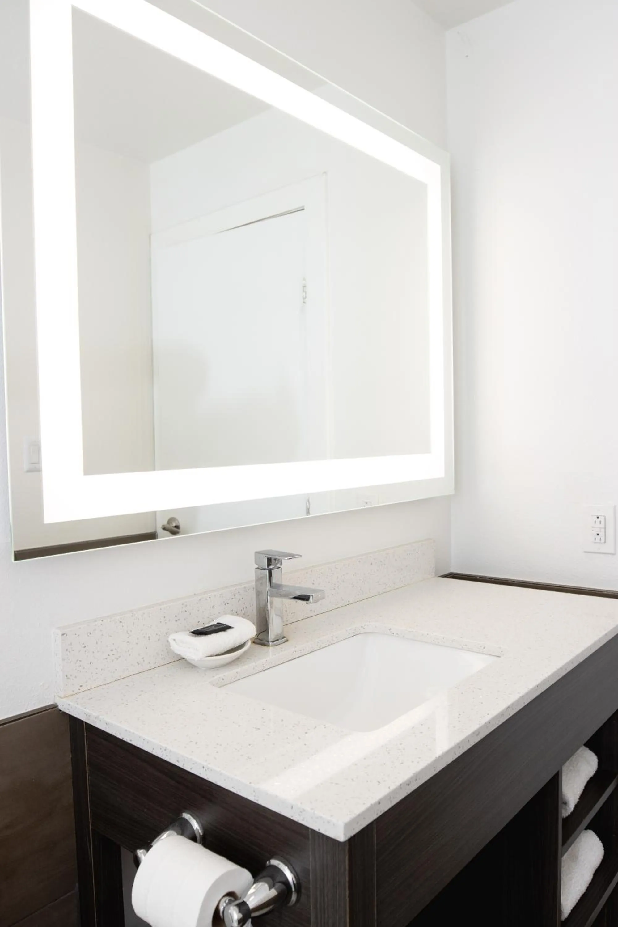 Bathroom in Americas Best Value Inn Harlingen