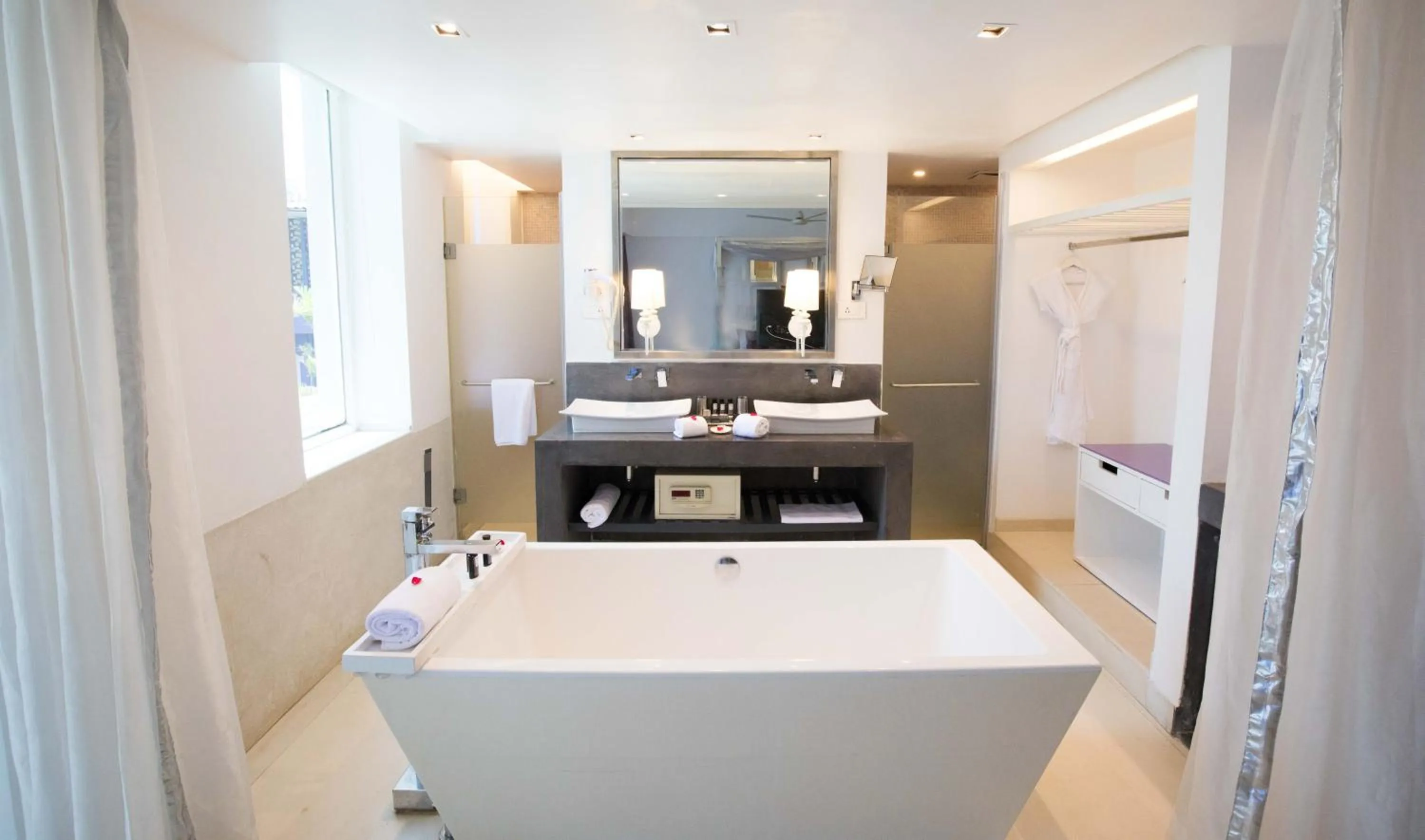 Bathroom in The Park Calangute Goa