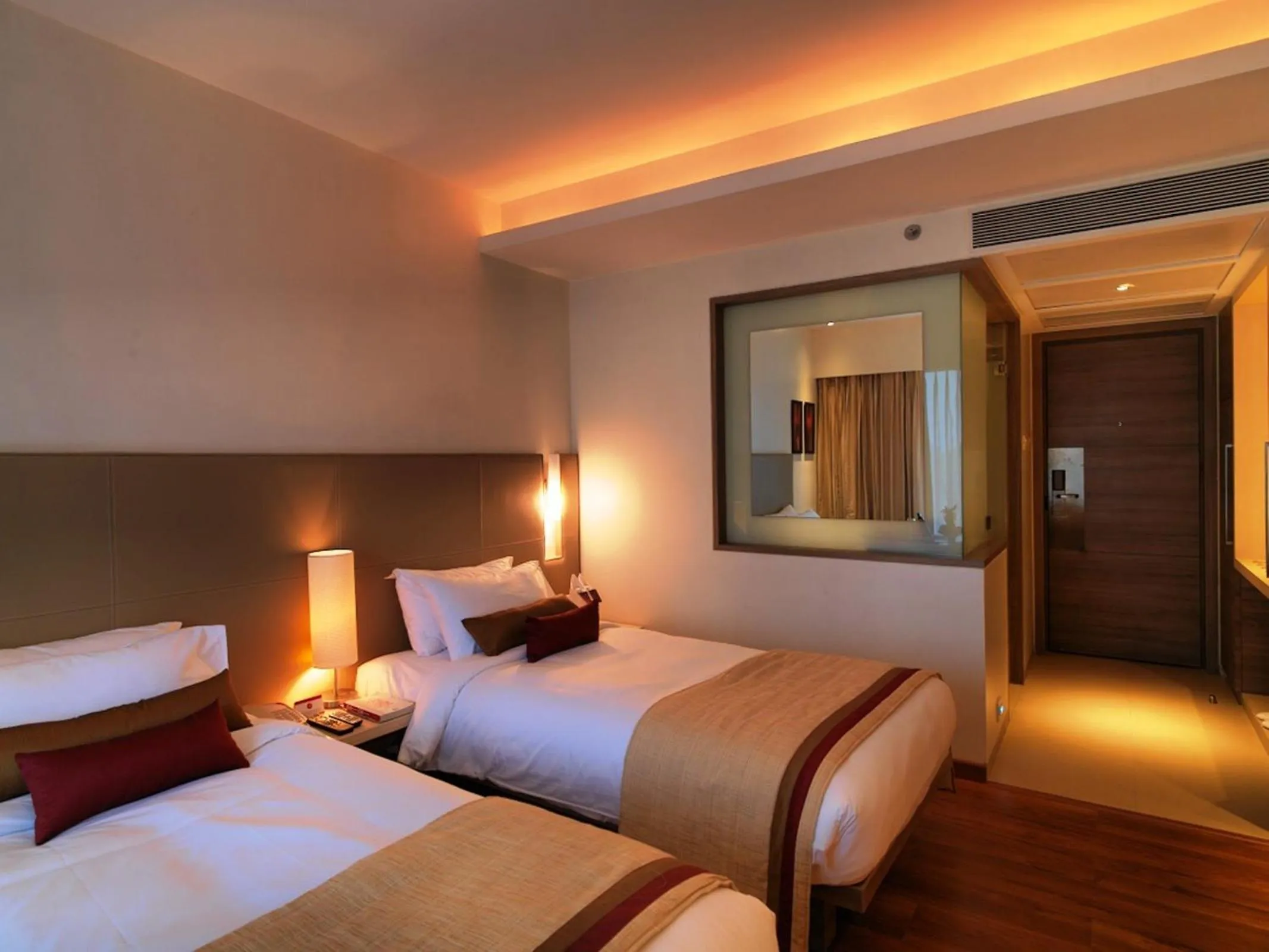 Bed in Spree Shivai Hotel Pune
