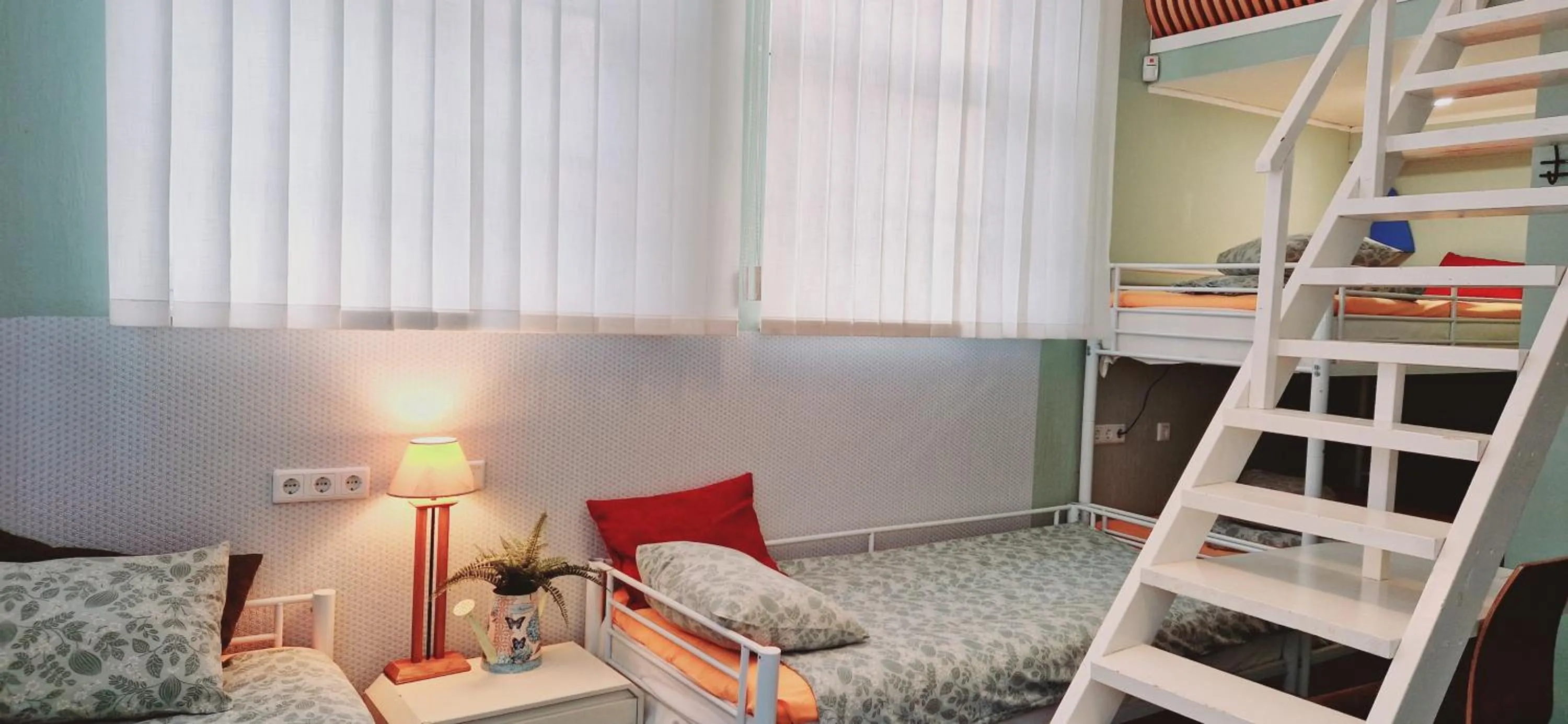 Bed in Freedom65 Hostel and Caravan