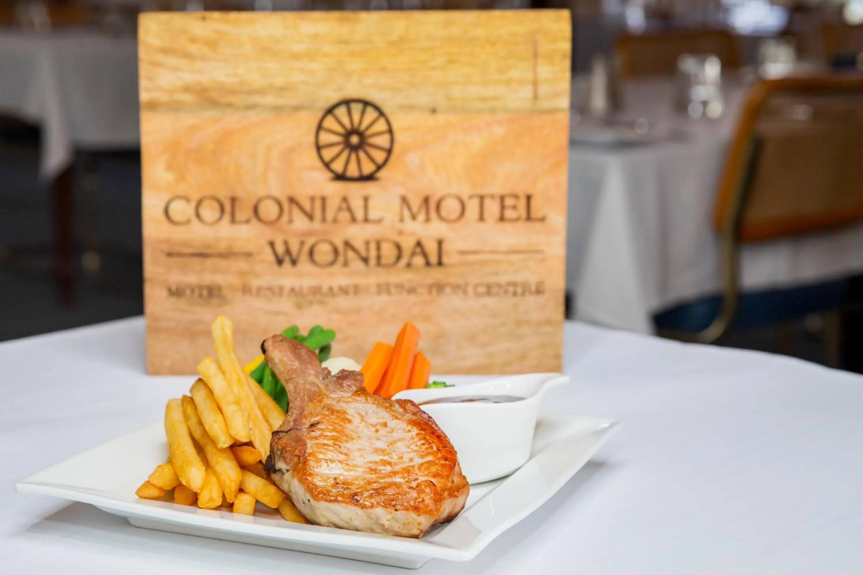 Restaurant/places to eat in Wondai Colonial Motel & Ivory's Restaurant