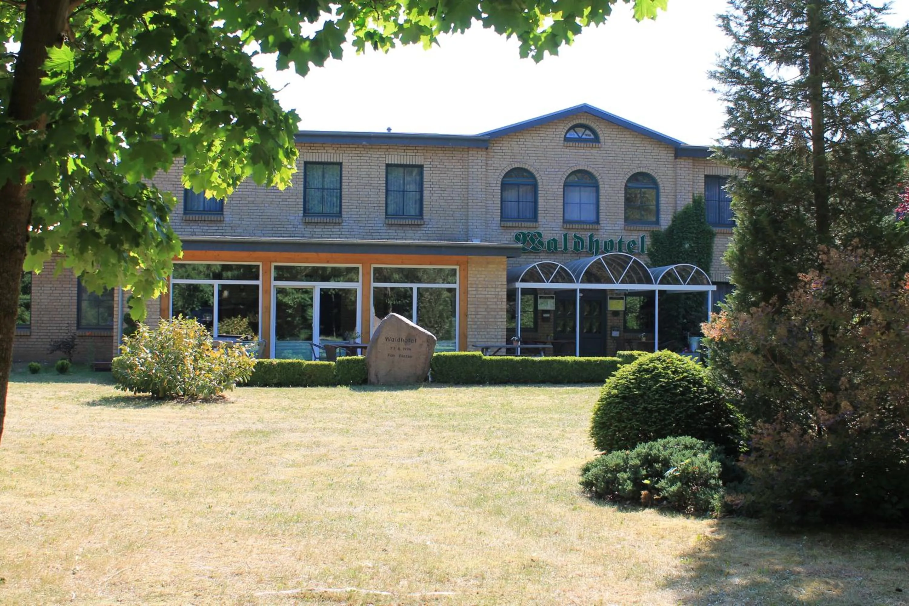 Property building in Waldhotel