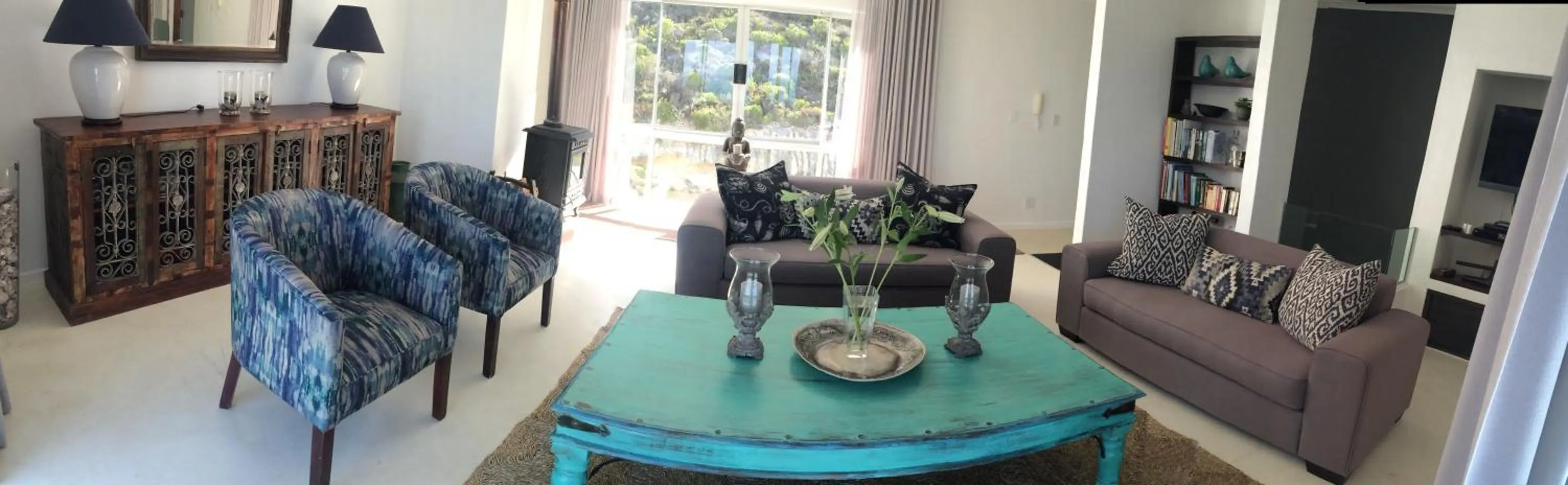 Lounge or bar in Agulhas Ocean House