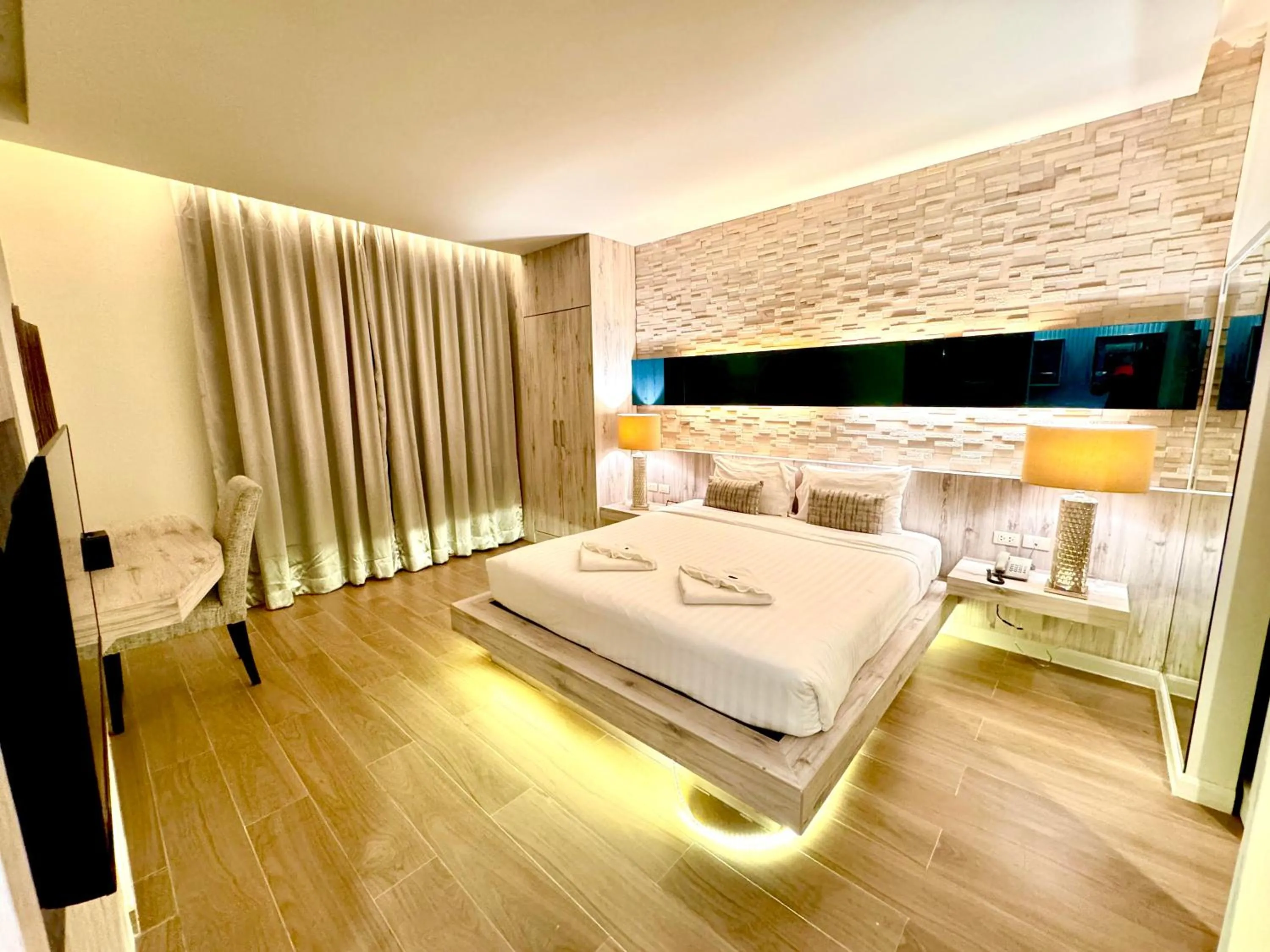 Bedroom, Bed in De Cozé Hotel