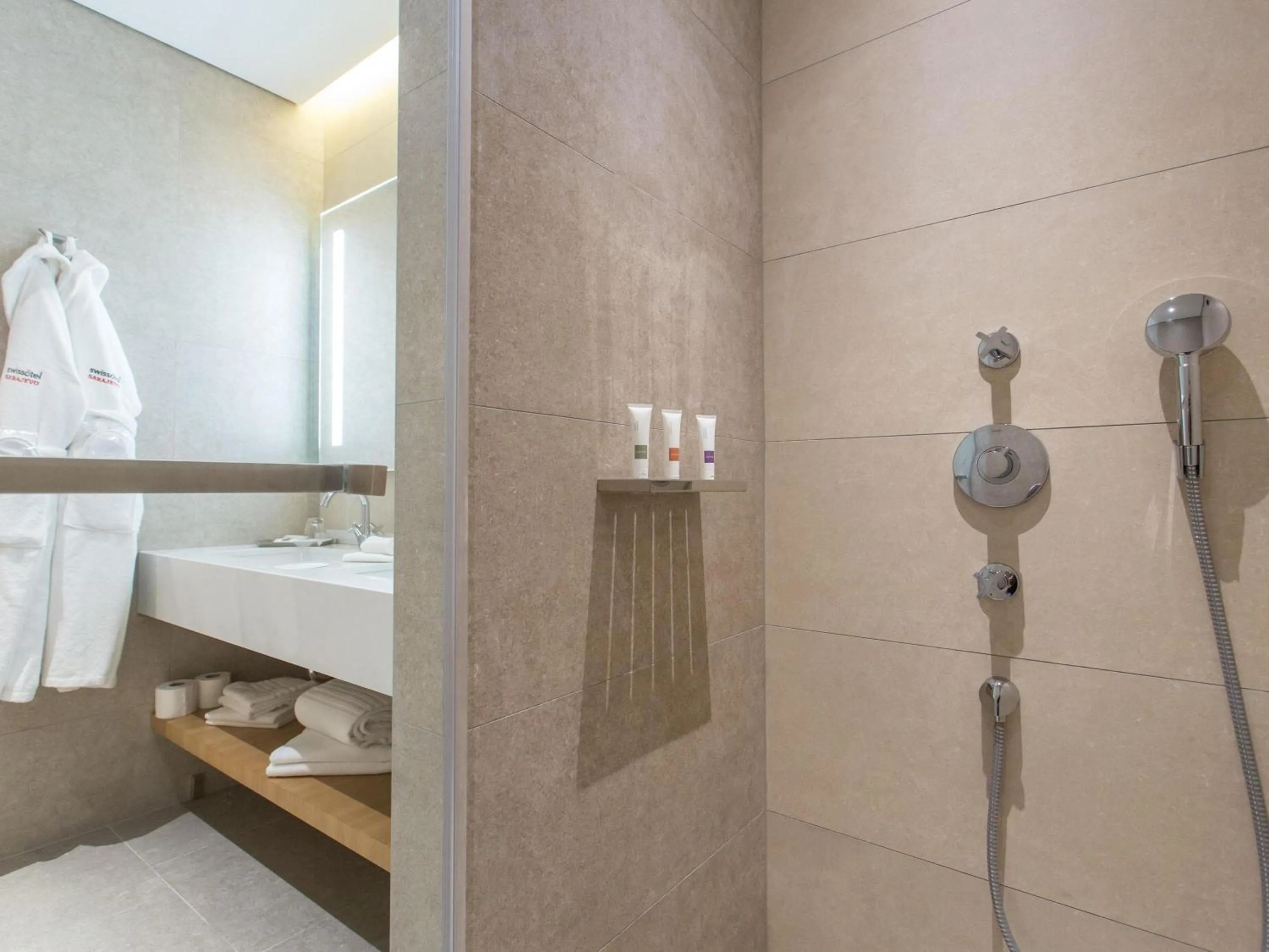 Bedroom in Swissotel Sarajevo