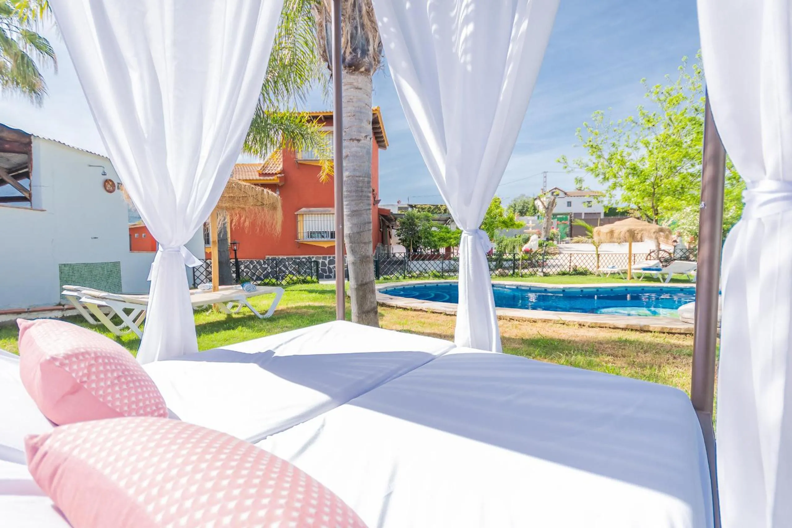 Swimming pool in Cubo's Villa Sonia