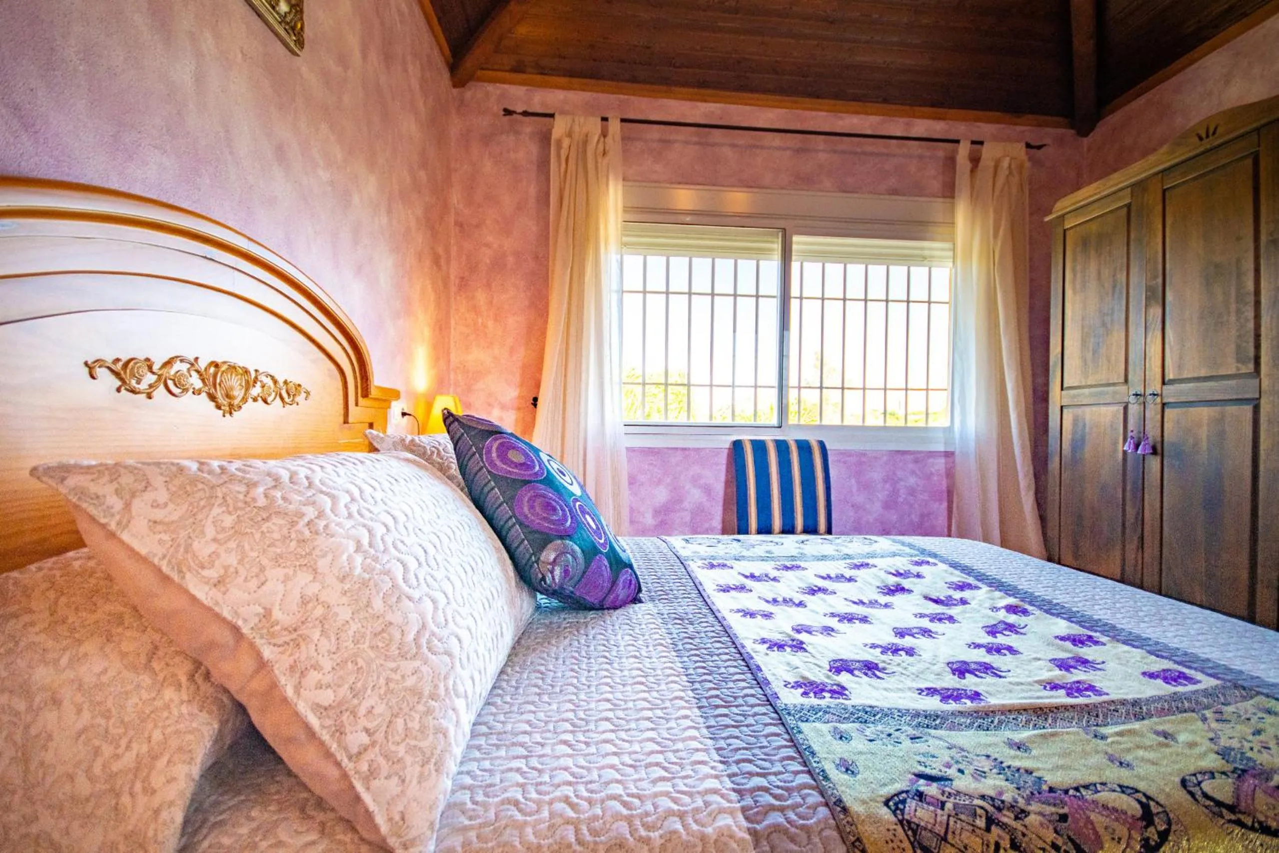 Bed in Cubo's Villa Sonia