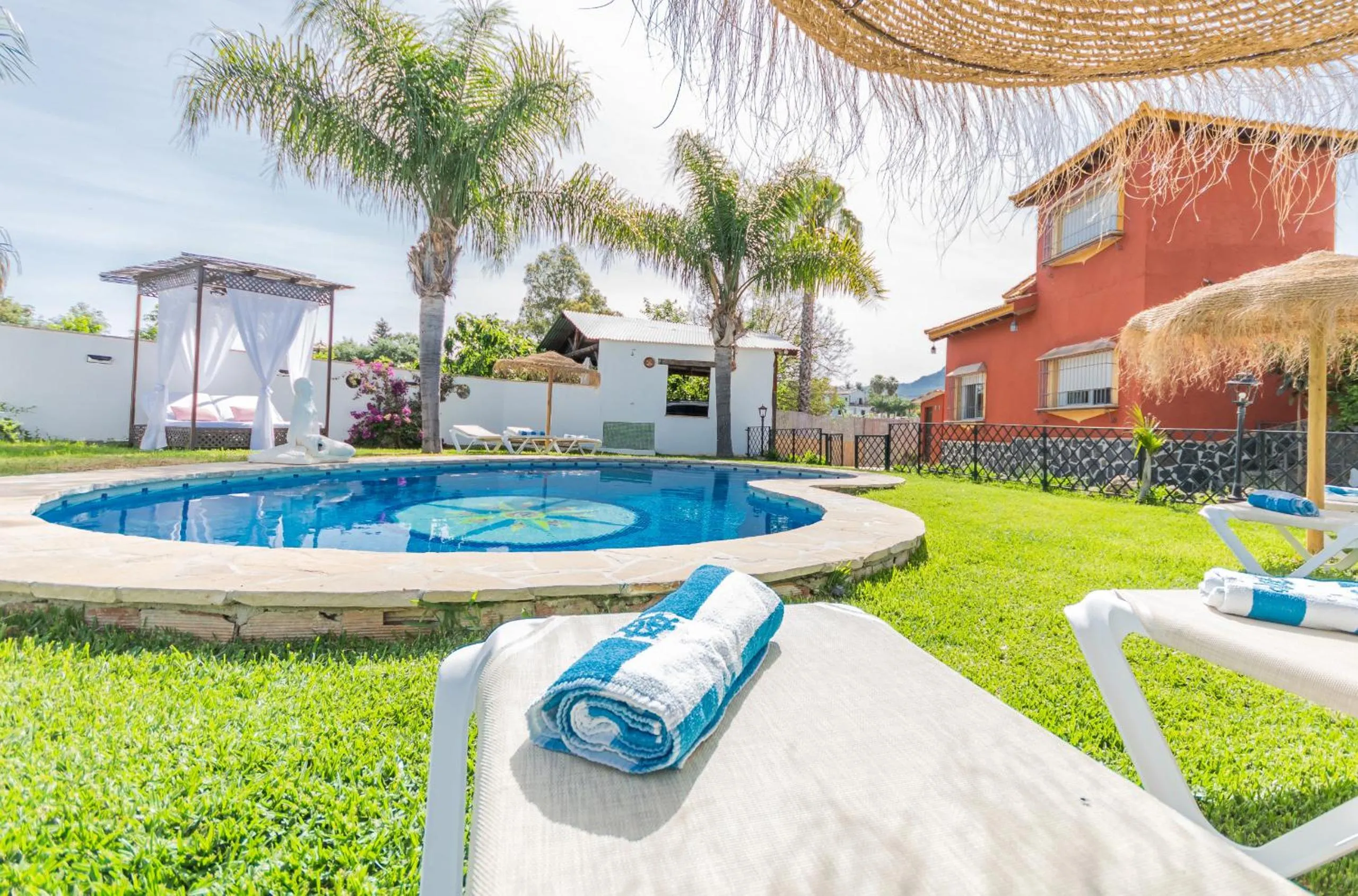 Swimming pool in Cubo's Villa Sonia