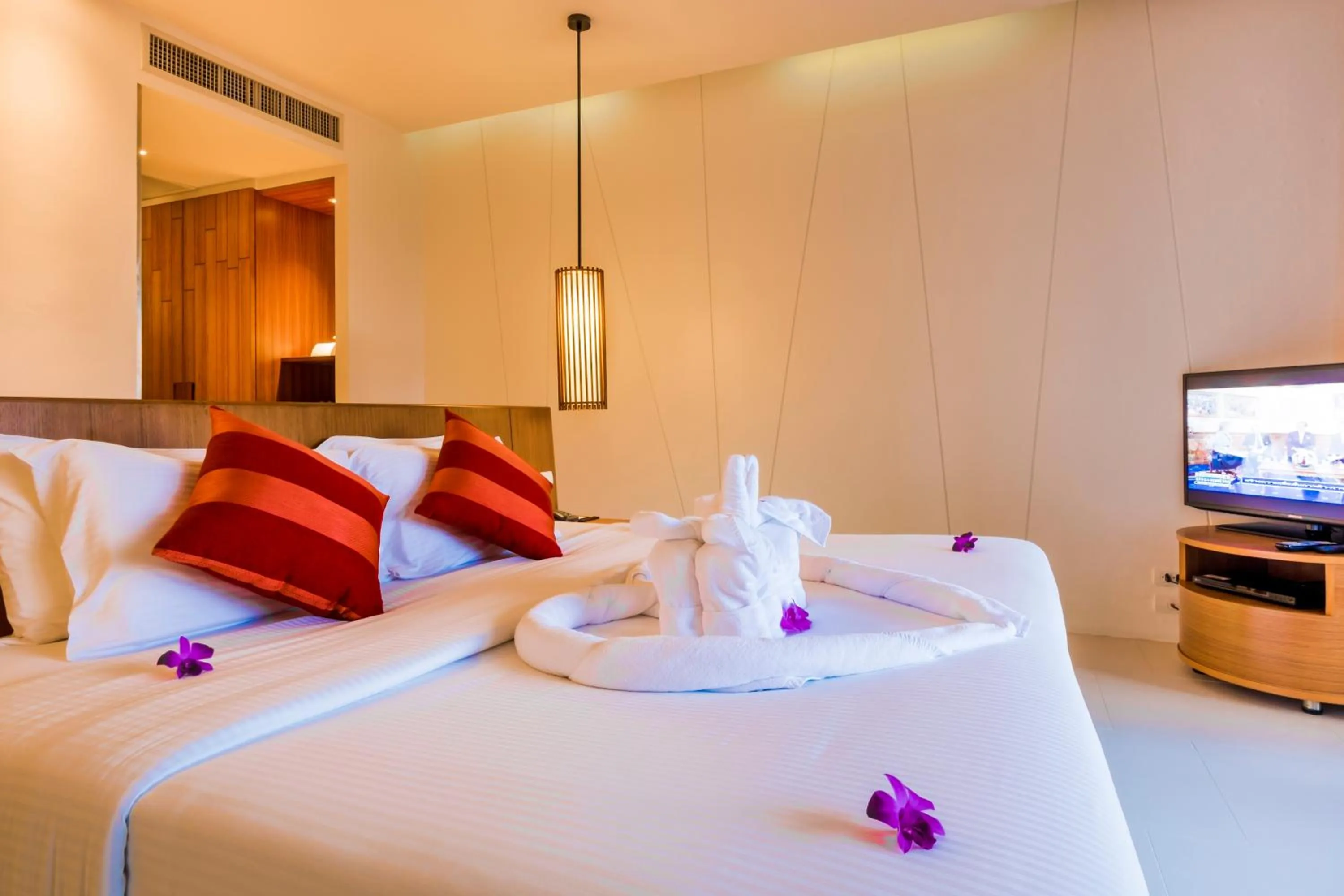 Photo of the whole room, Bed in G Hua Hin Resort & Mall