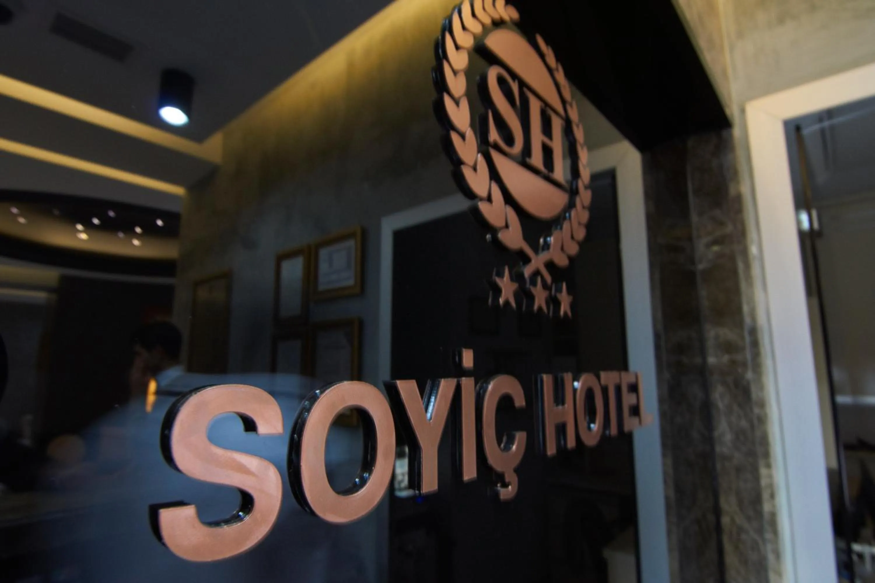 Facade/entrance in Soyic Hotel
