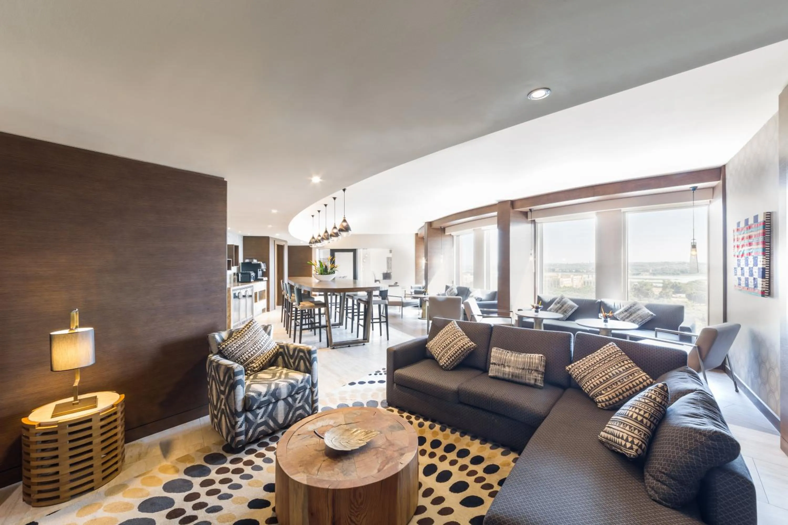 Lounge or bar in Radisson Collection Hotel Bamako