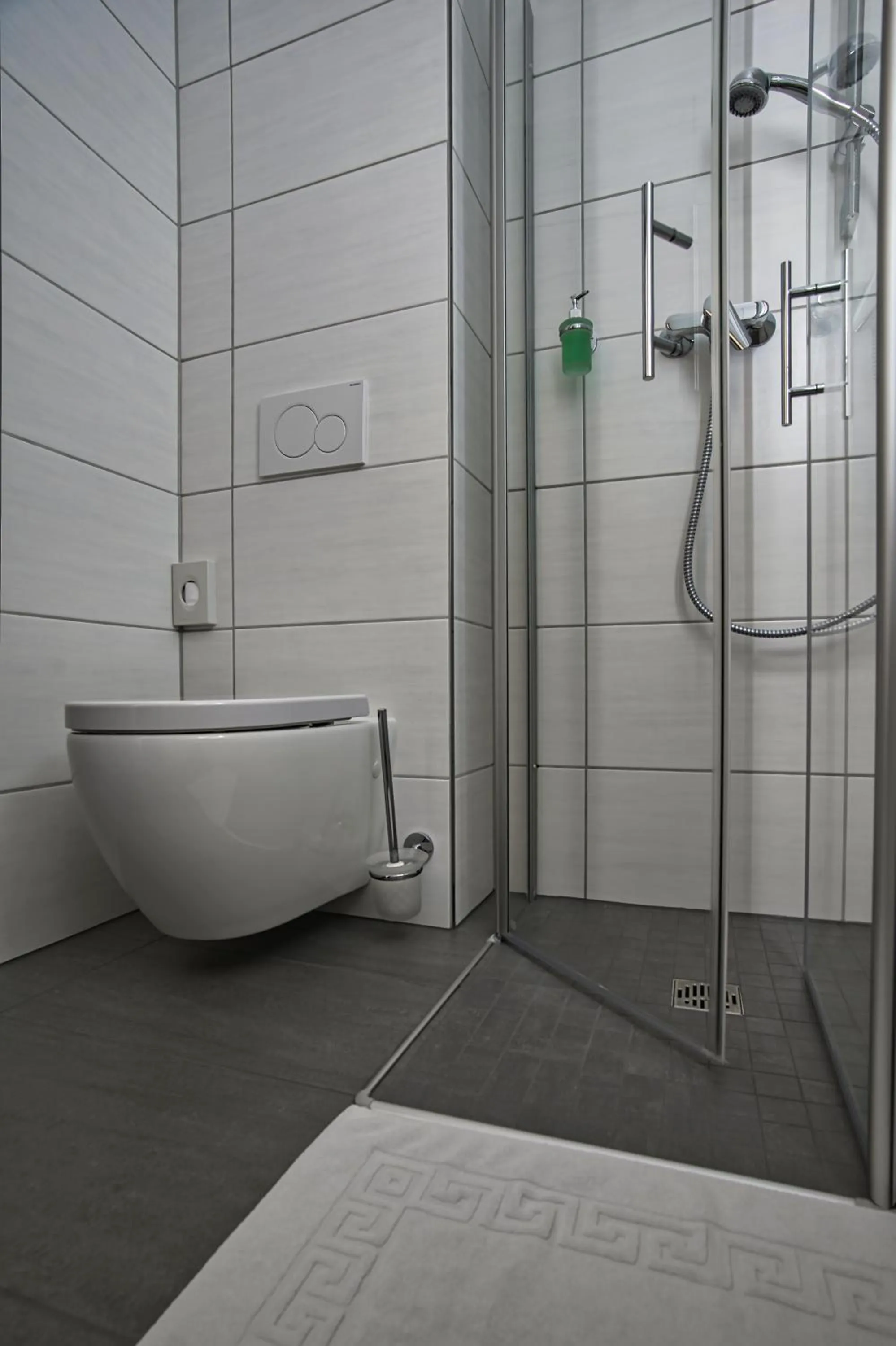 Bathroom in Reichels Parkhotel