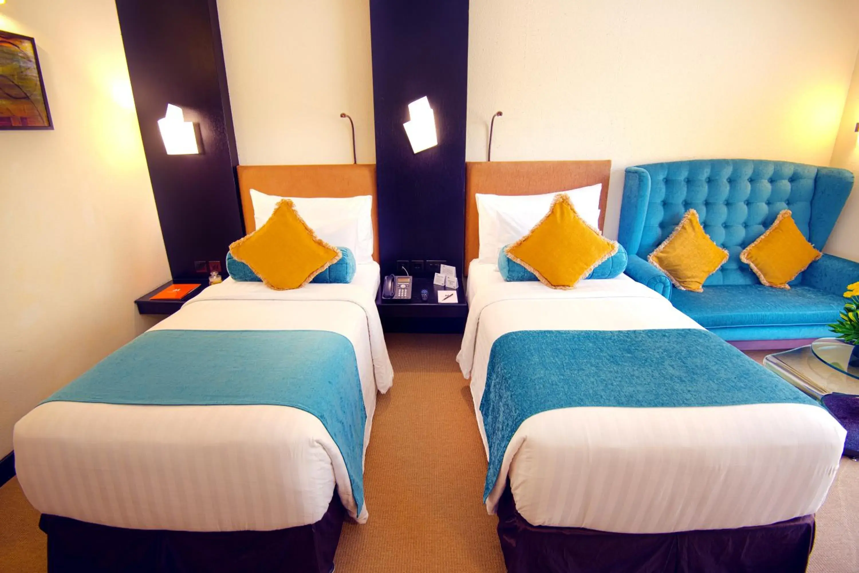 Deluxe Twin Room - single occupancy in Sterlings Mac Hotel Deluxe Twin Room - single occupancy in Sterlings Mac Hotel