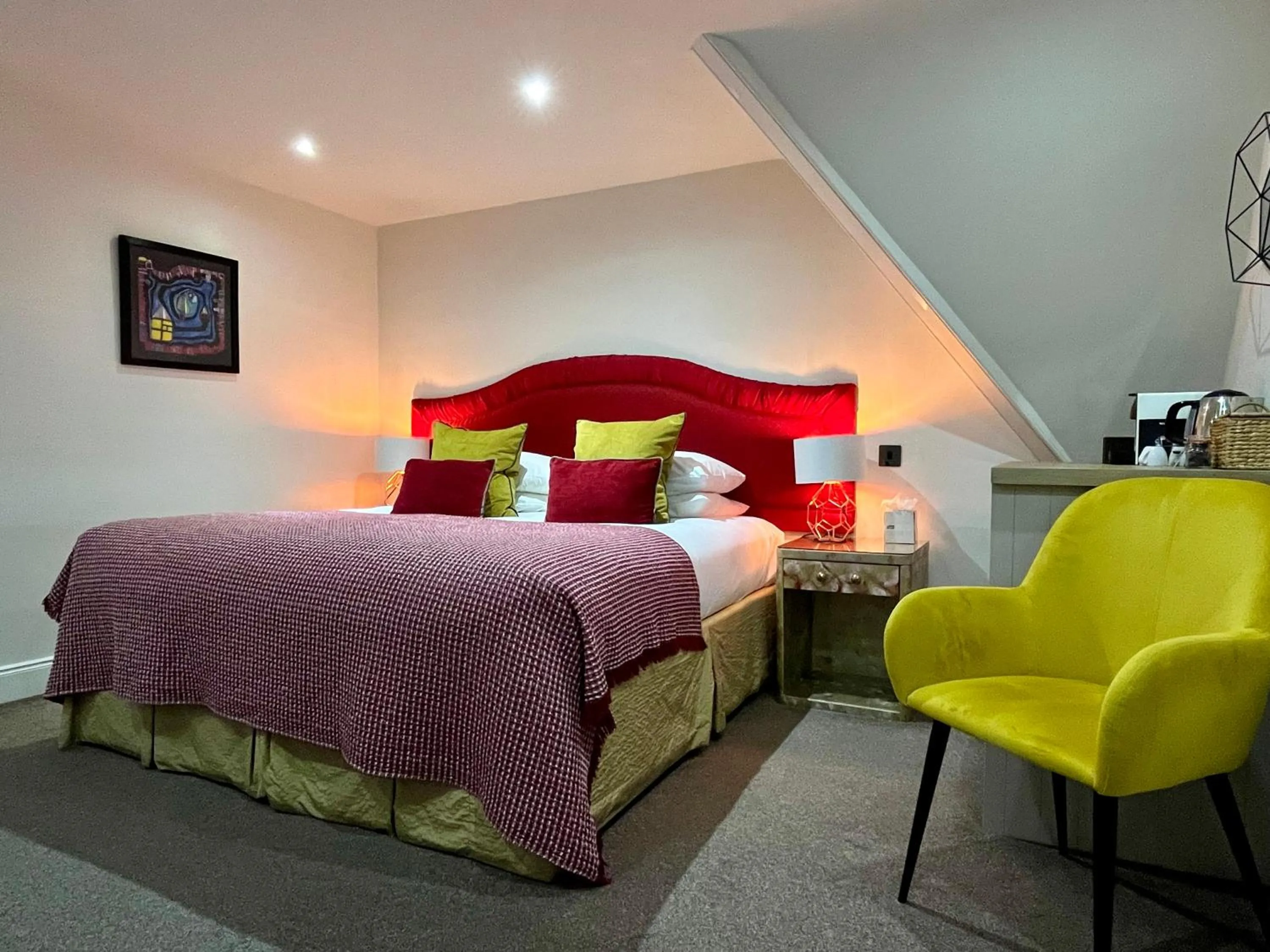 Bedroom, Bed in The Lovat, Loch Ness