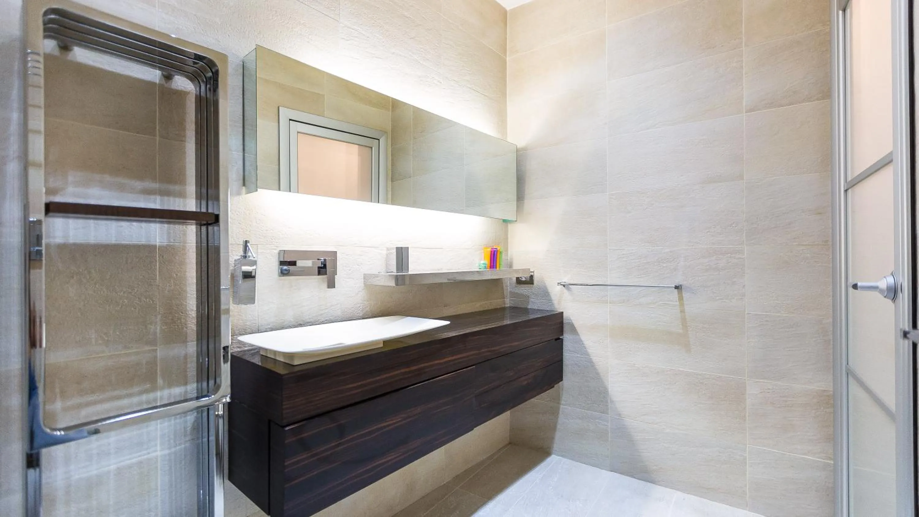 Bathroom, Bed in Rental in Rome Cosmopolitan hi-tech
