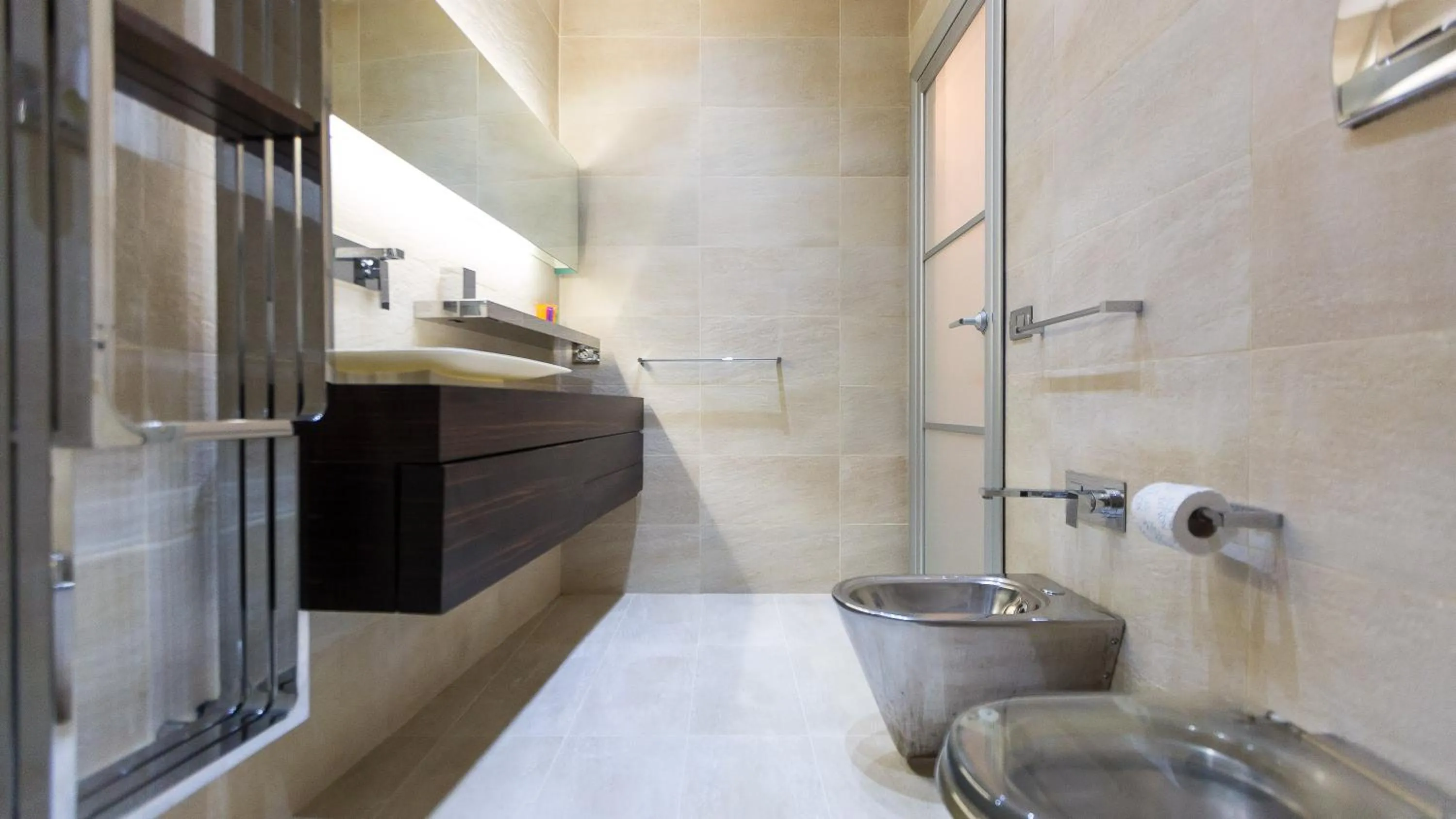 Bathroom in Rental in Rome Cosmopolitan hi-tech